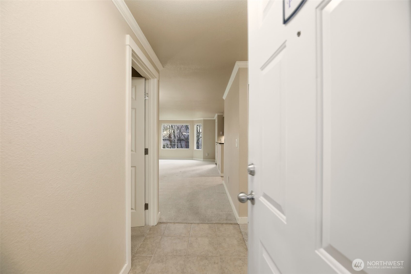 10016 NE 120th Lane #F201, Kirkland, WA 98034-6655