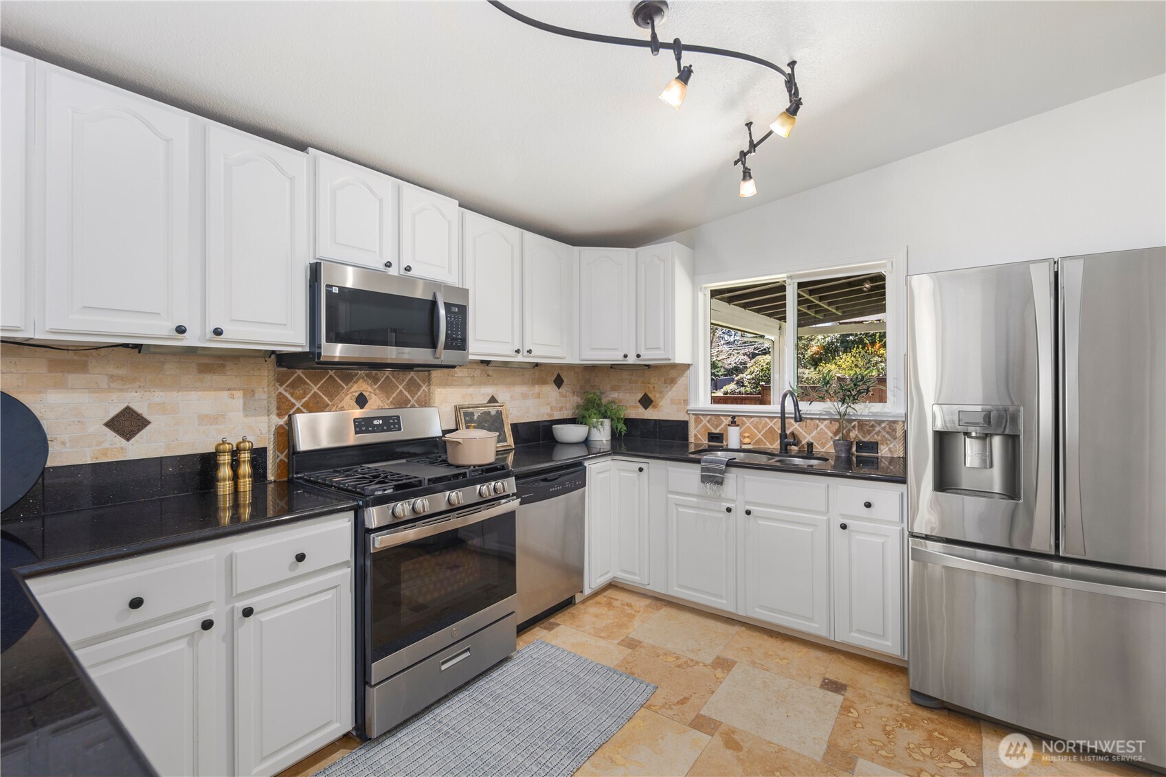 3916 S 374th Street , Auburn, WA 98001-8920
