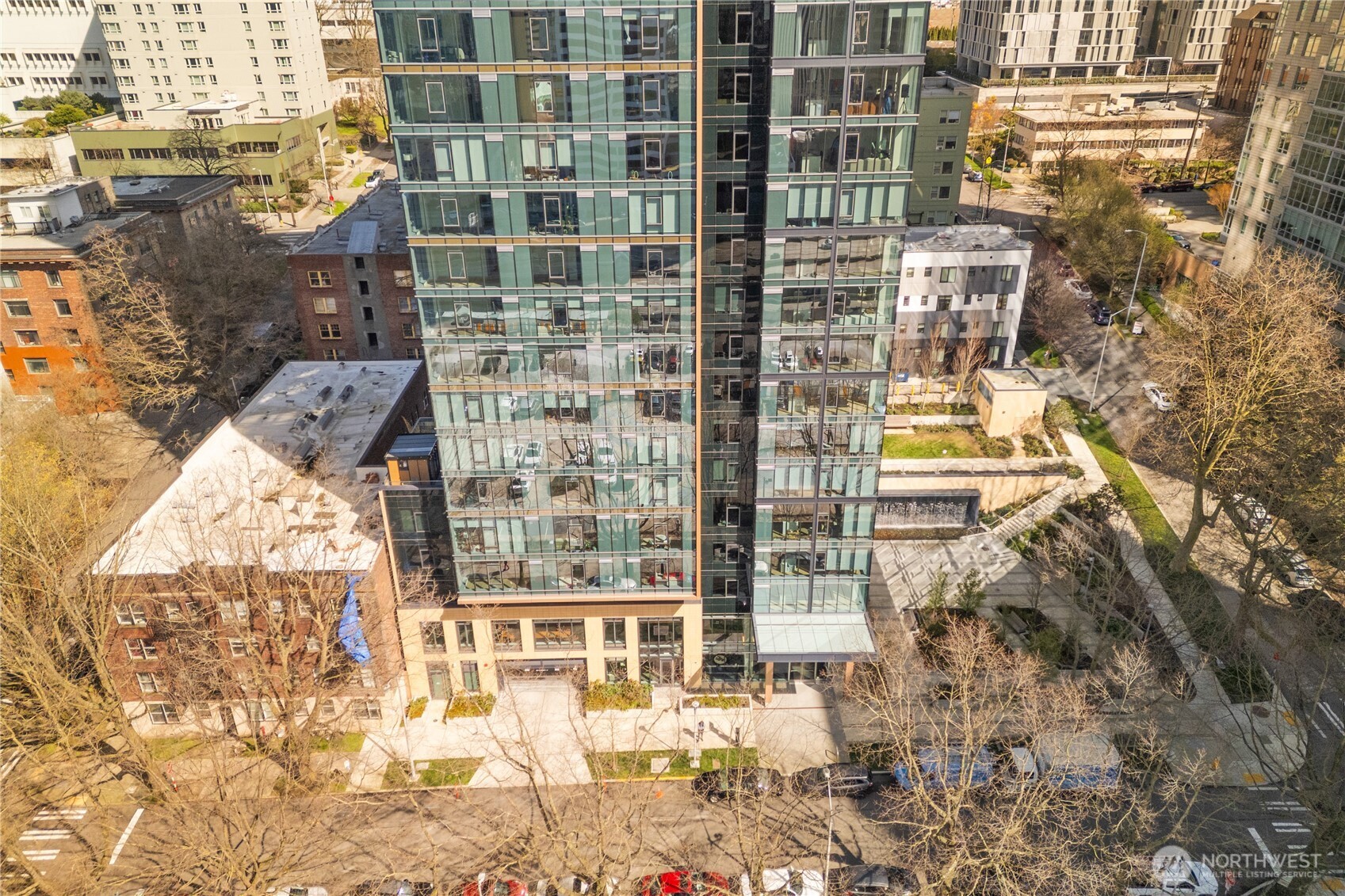 800 Columbia Street #1003, Seattle, WA 98104-2491