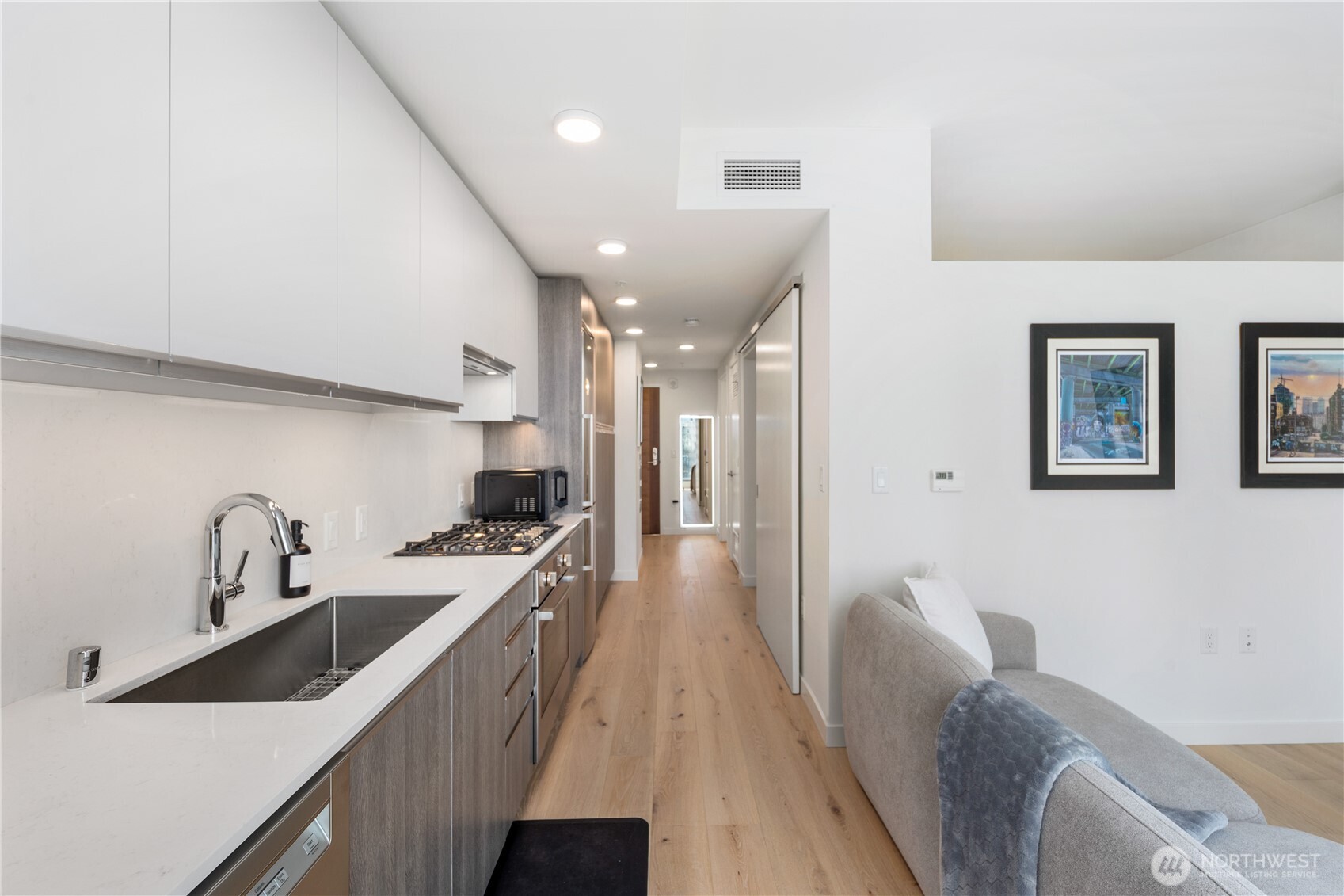 800 Columbia Street #1003, Seattle, WA 98104-2491