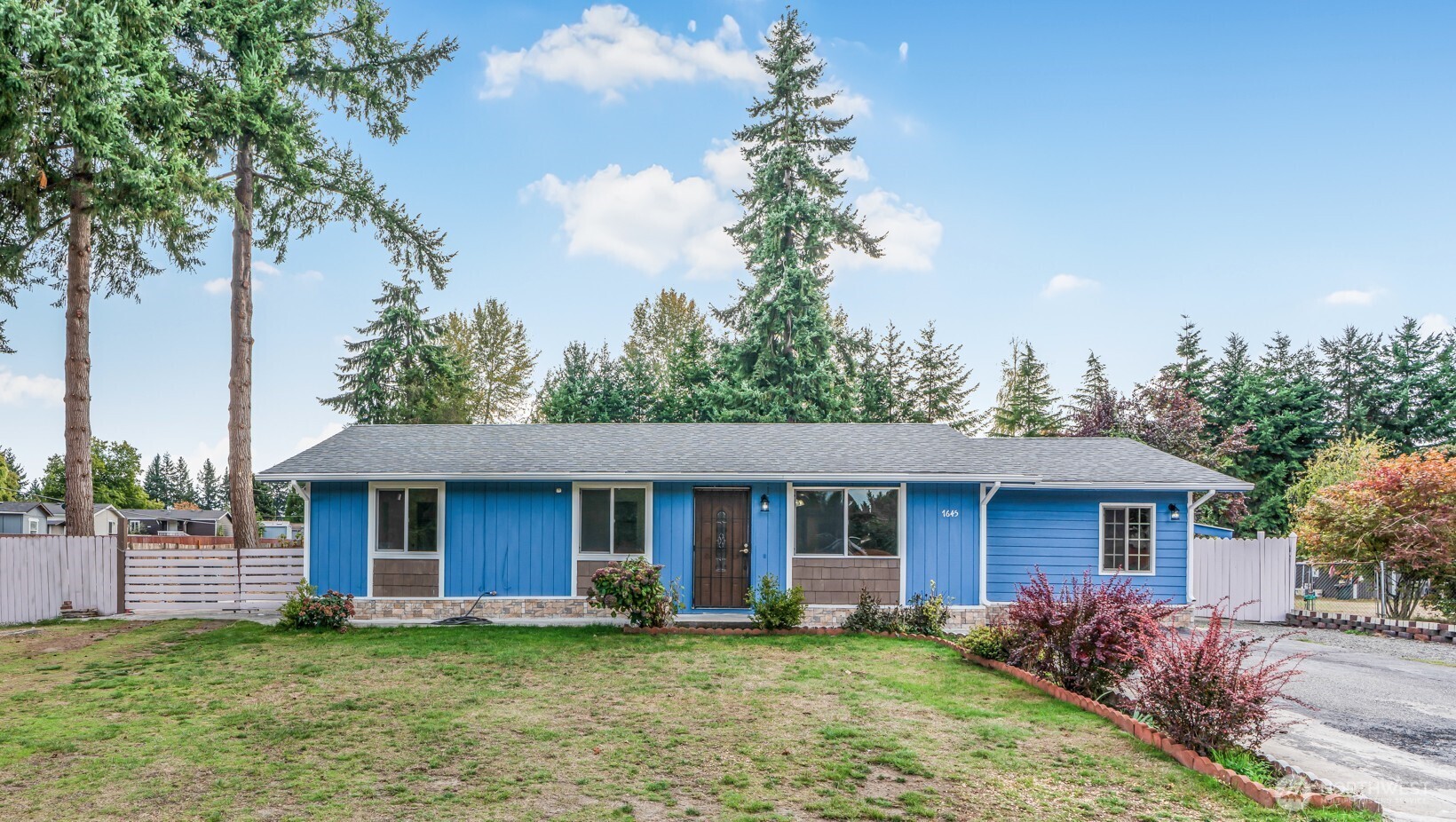 7645 Fair Oaks Loop SE, Olympia, WA 98513