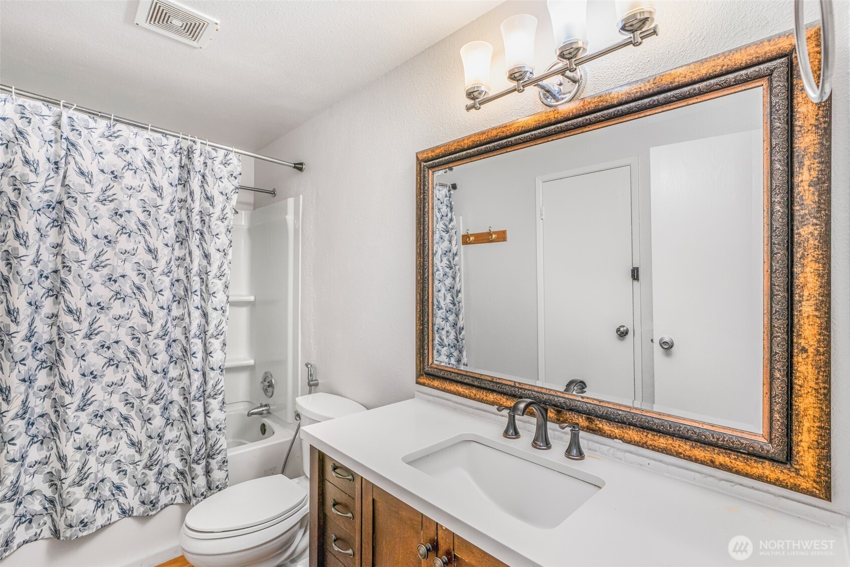 7645 Fair Oaks Loop SE, Olympia, WA 98513