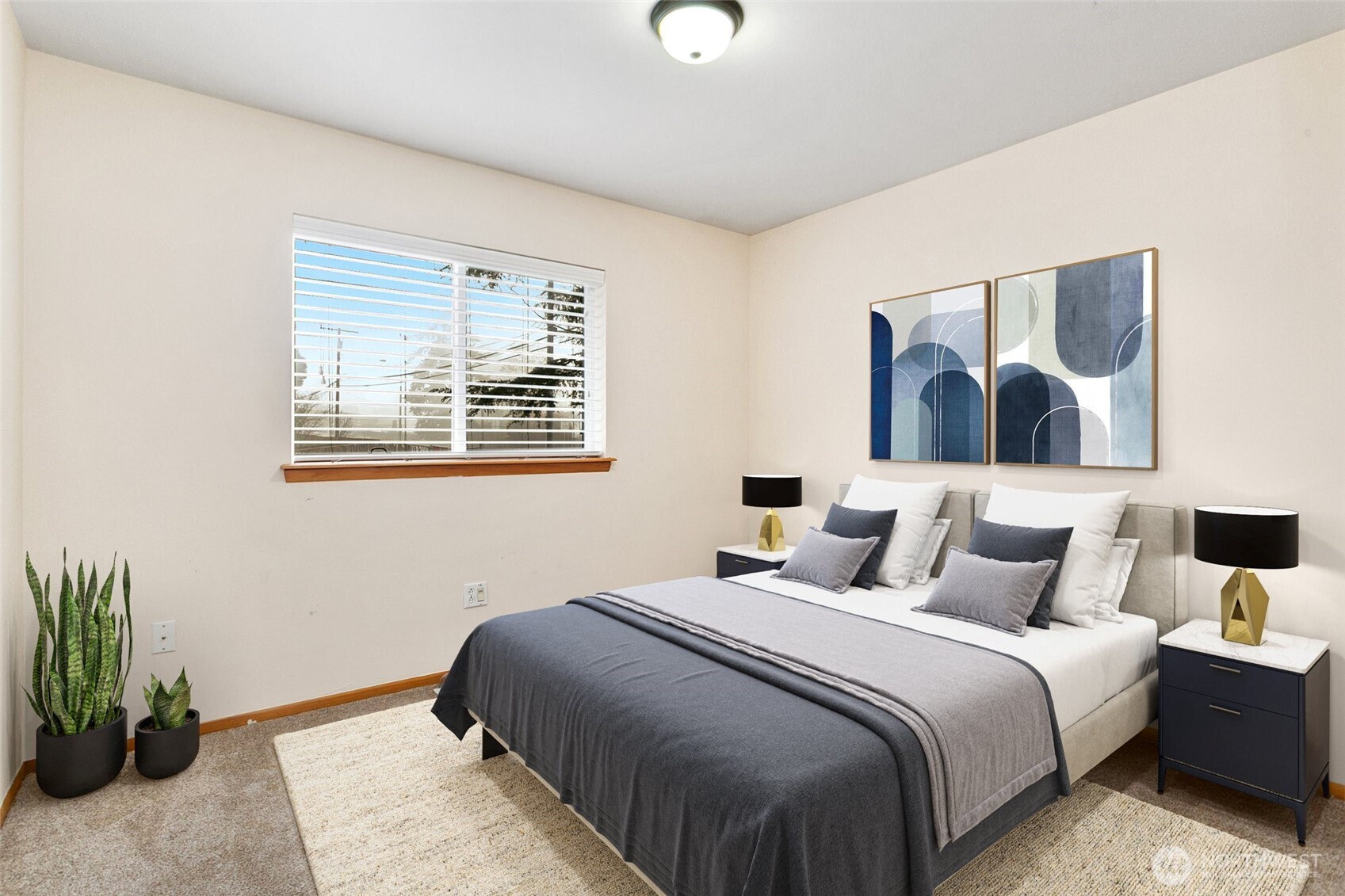 708 Hilltop Avenue , Kent, WA 98031