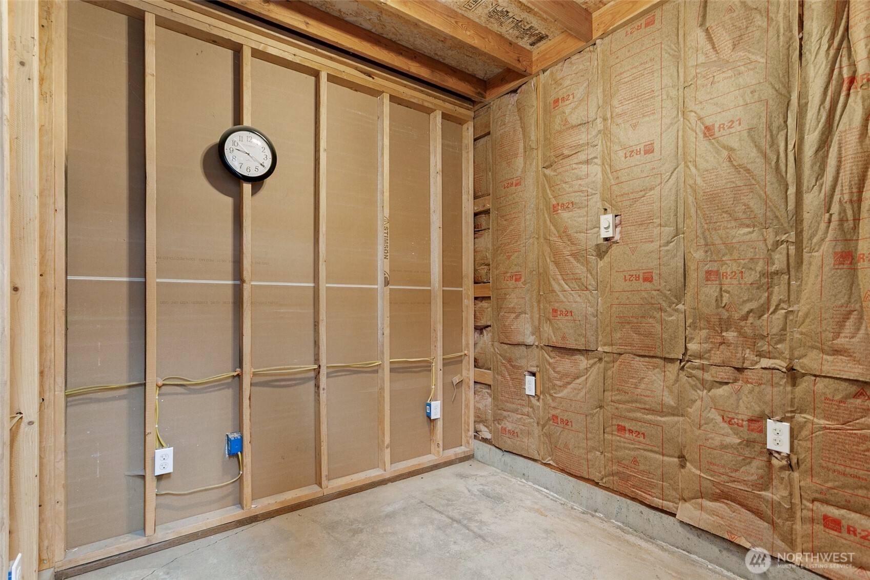 708 Hilltop Avenue , Kent, WA 98031