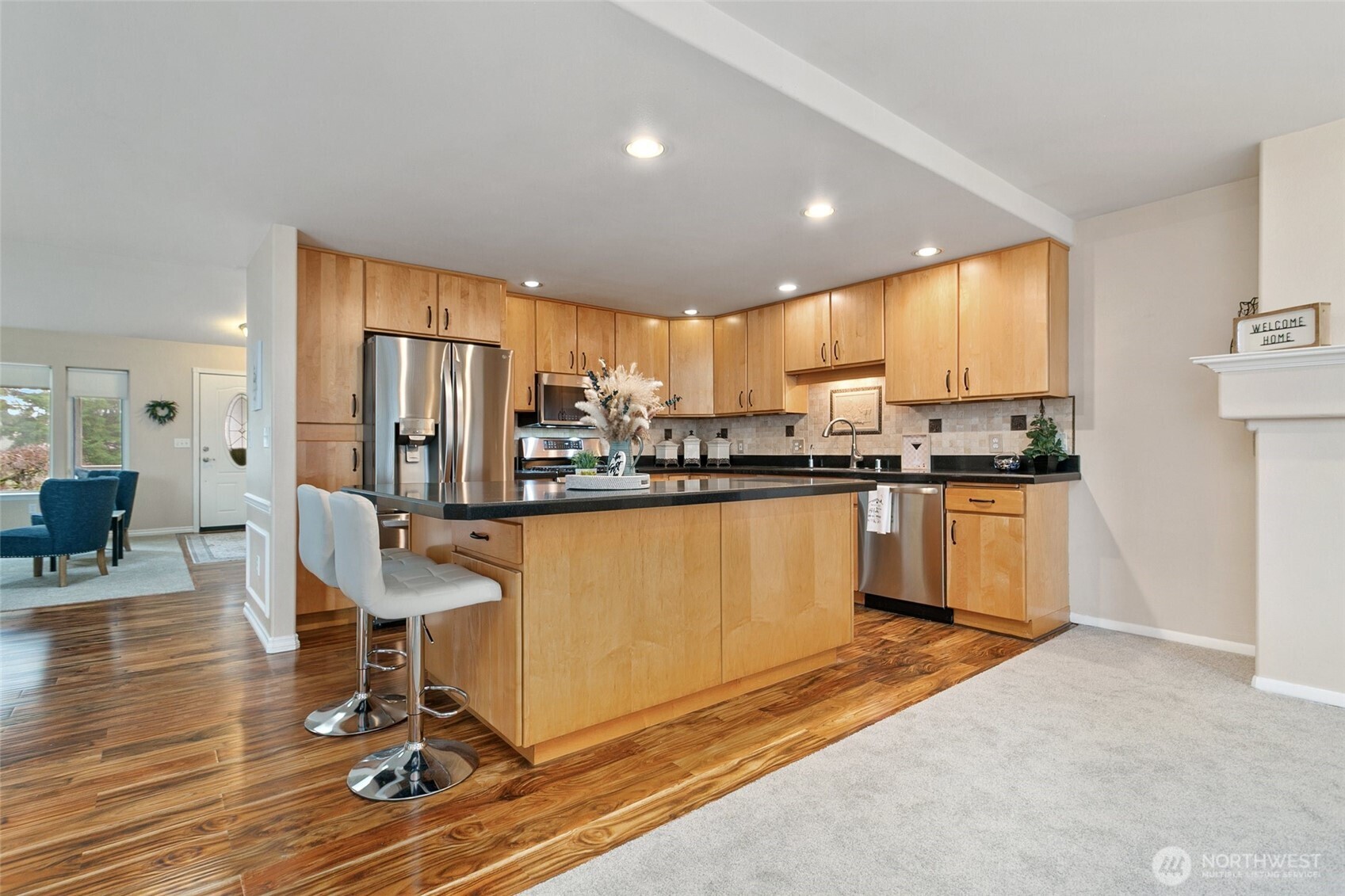 708 Hilltop Avenue , Kent, WA 98031