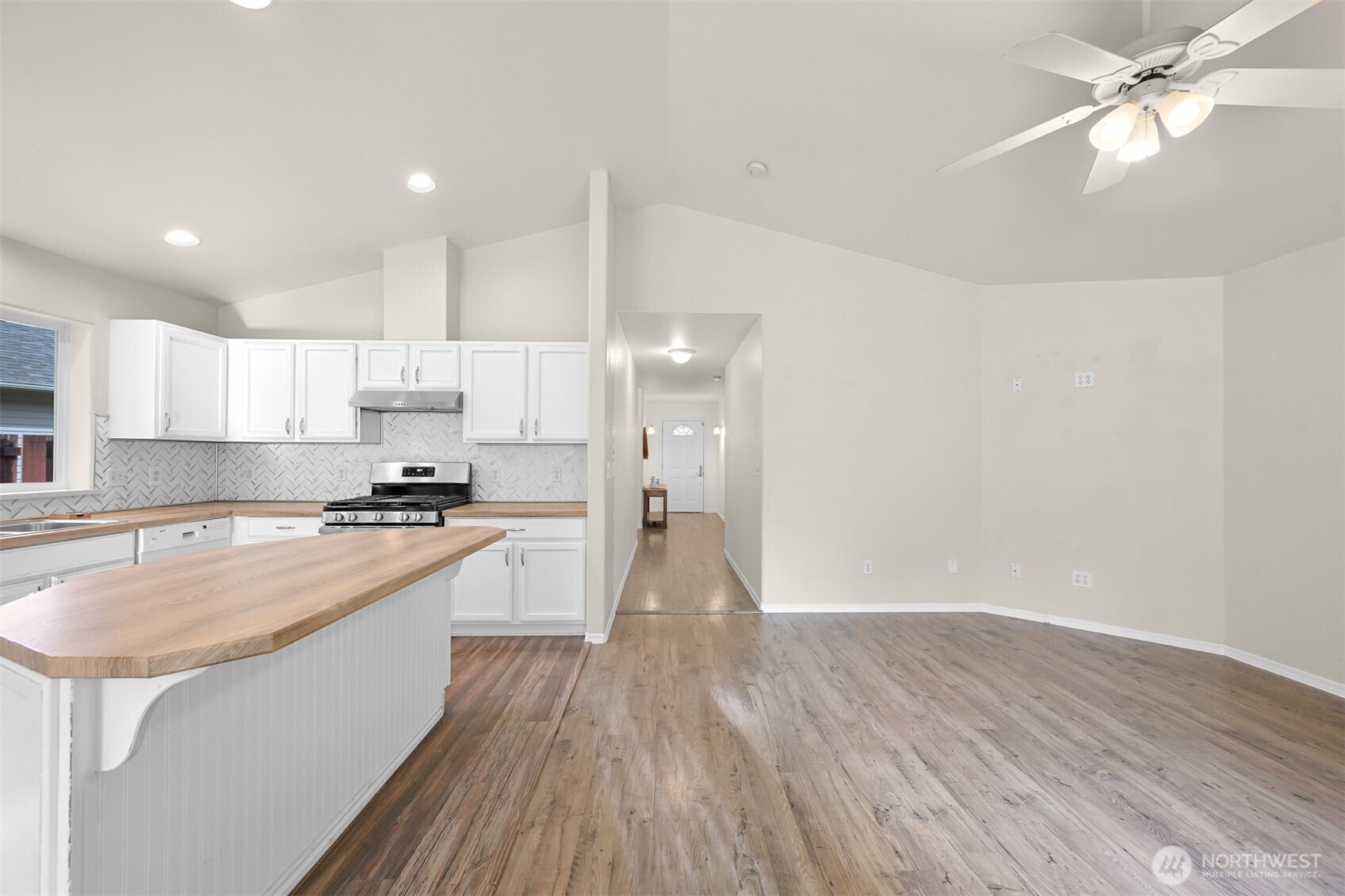 4390 Lateener Lane , Blaine, WA 98230