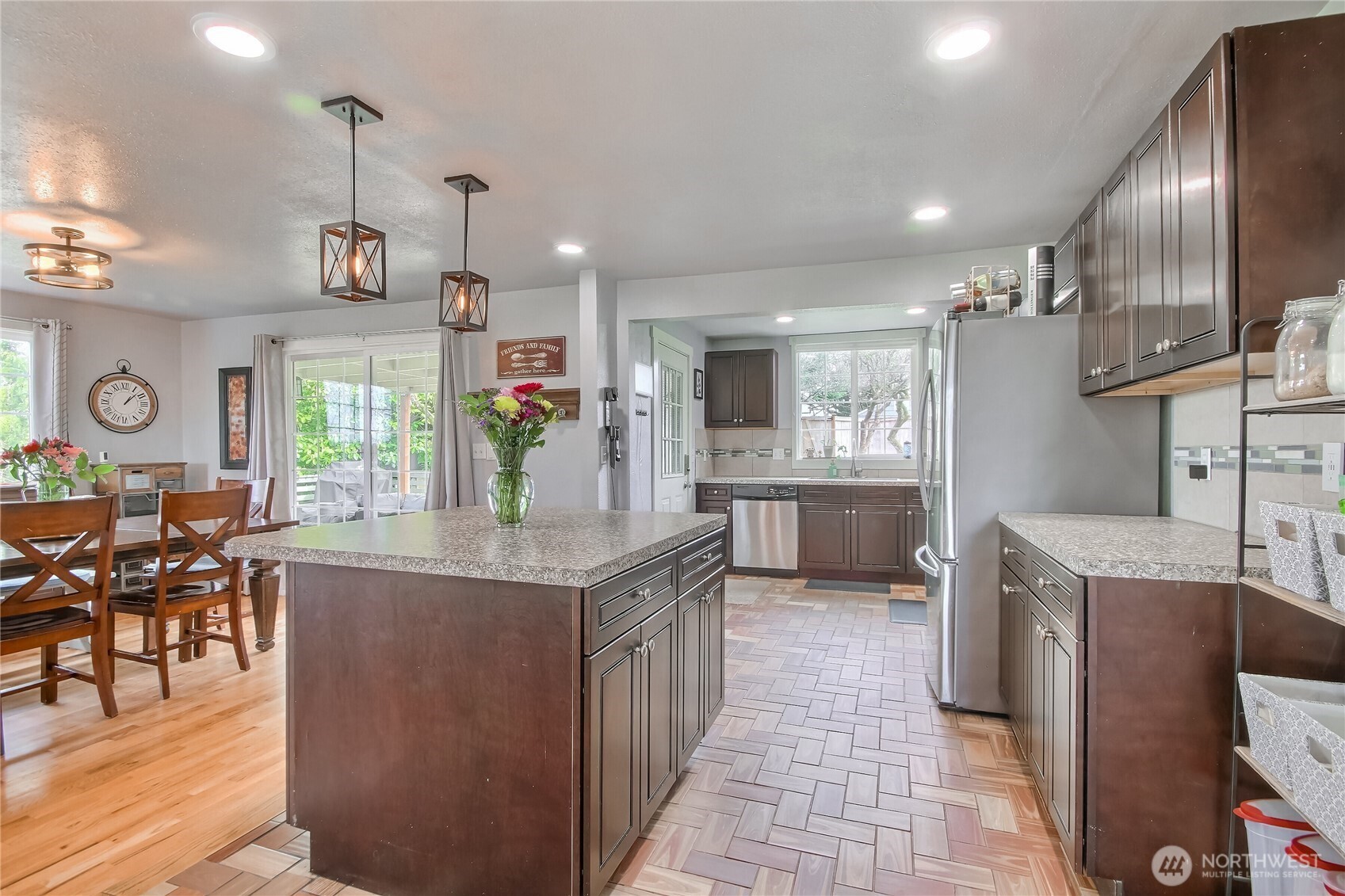 7417 S Prospect Street , Tacoma, WA 98409