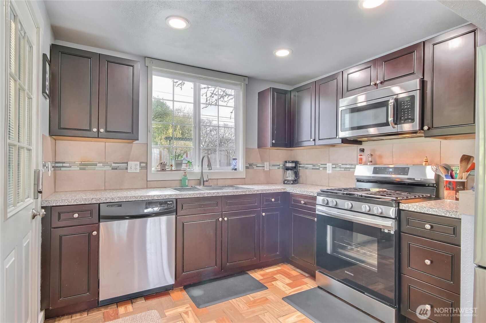 7417 S Prospect Street , Tacoma, WA 98409