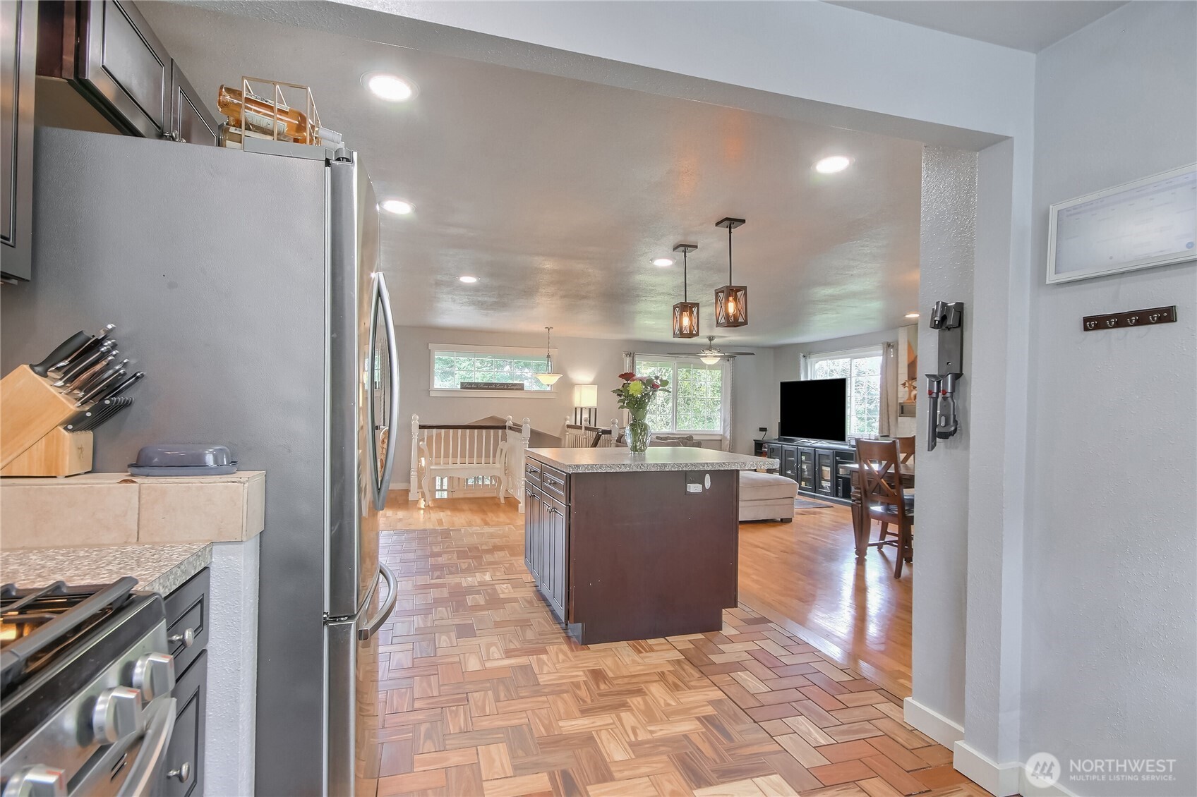 7417 S Prospect Street , Tacoma, WA 98409