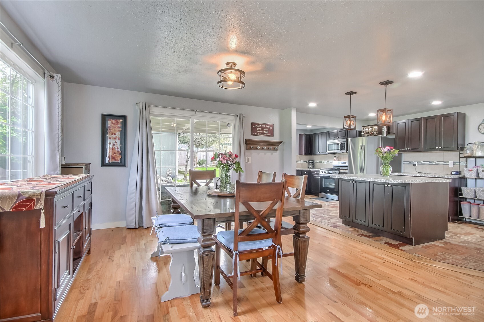 7417 S Prospect Street , Tacoma, WA 98409