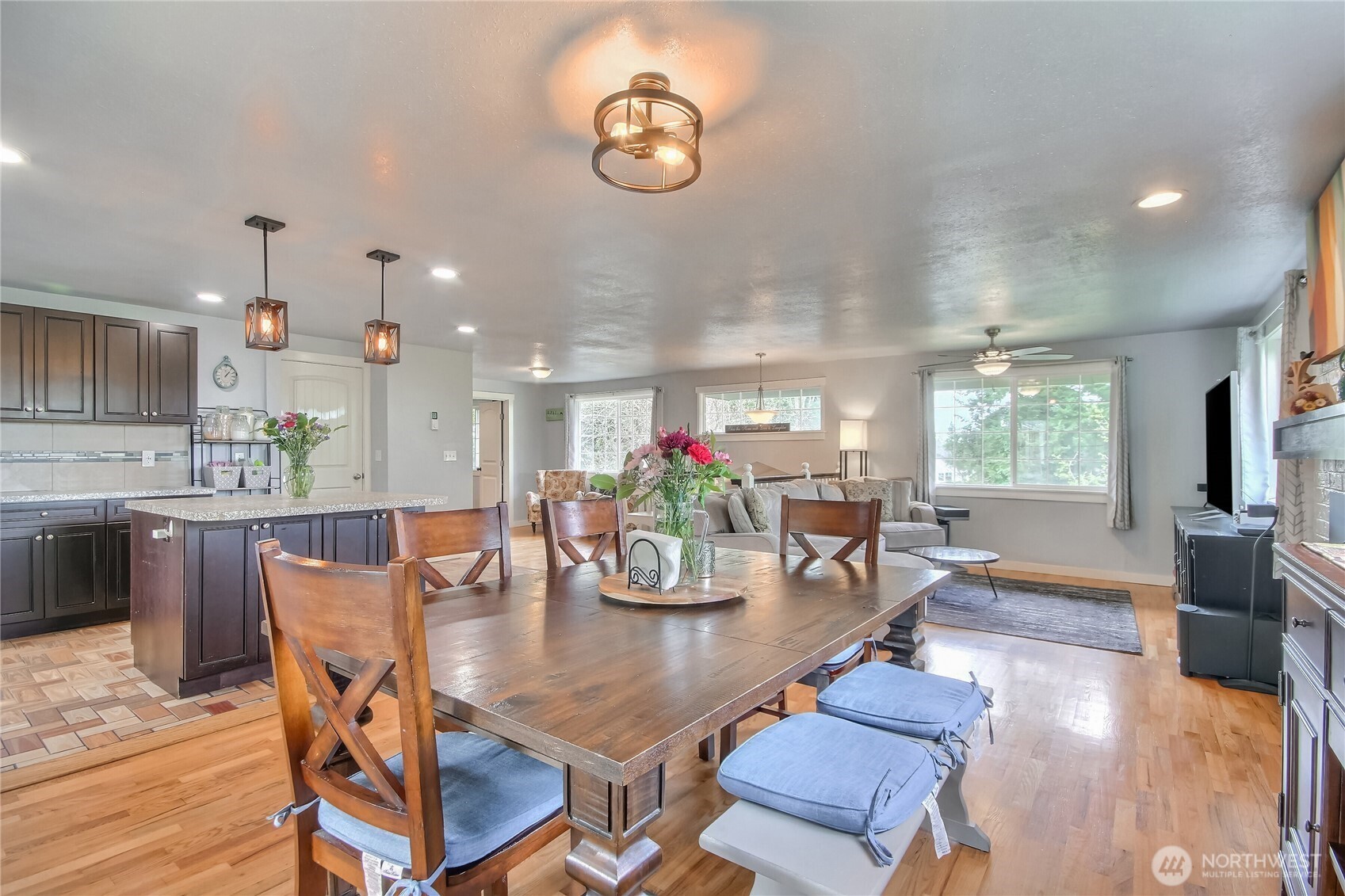 7417 S Prospect Street , Tacoma, WA 98409