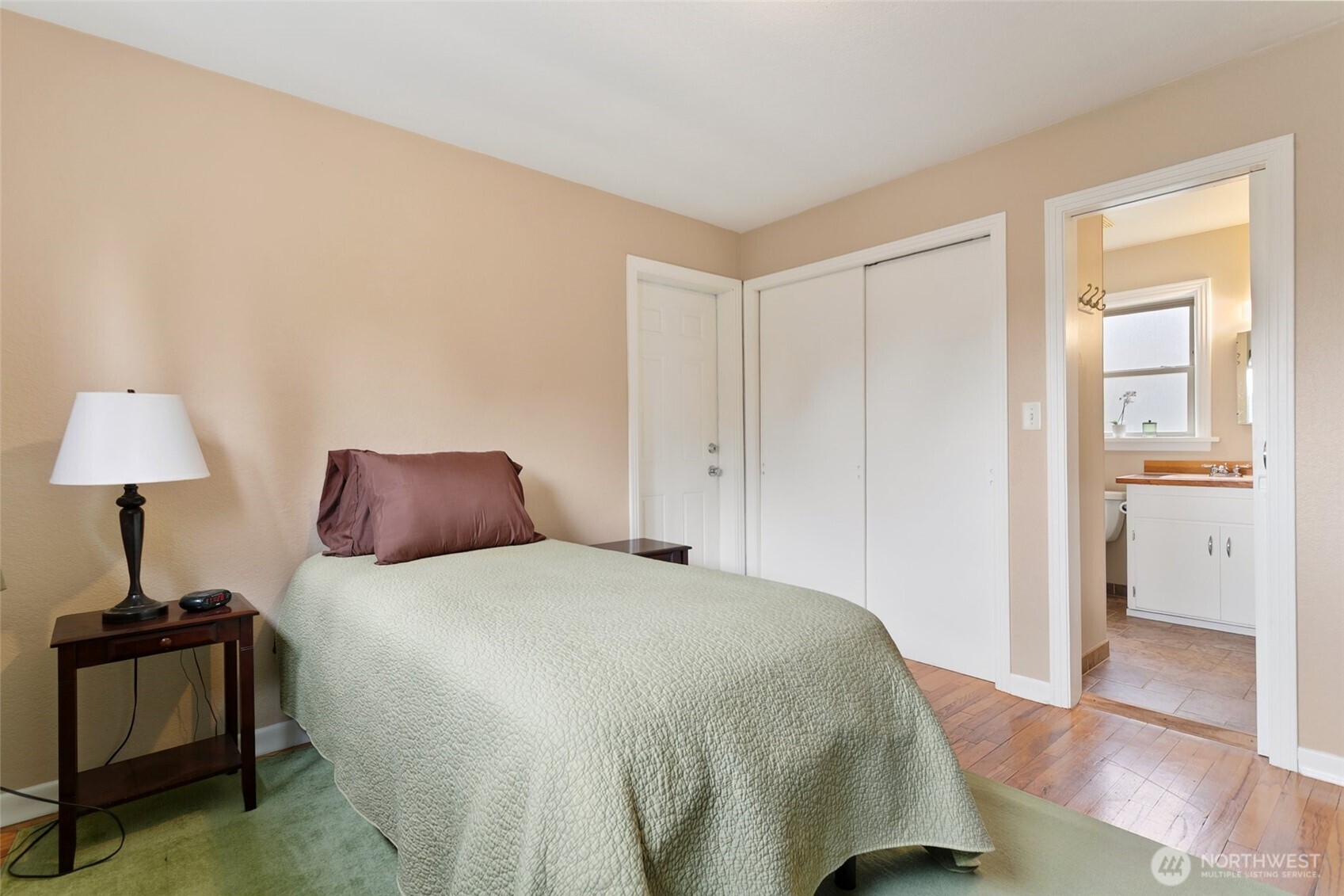 214 J Street NE, Auburn, WA 98002