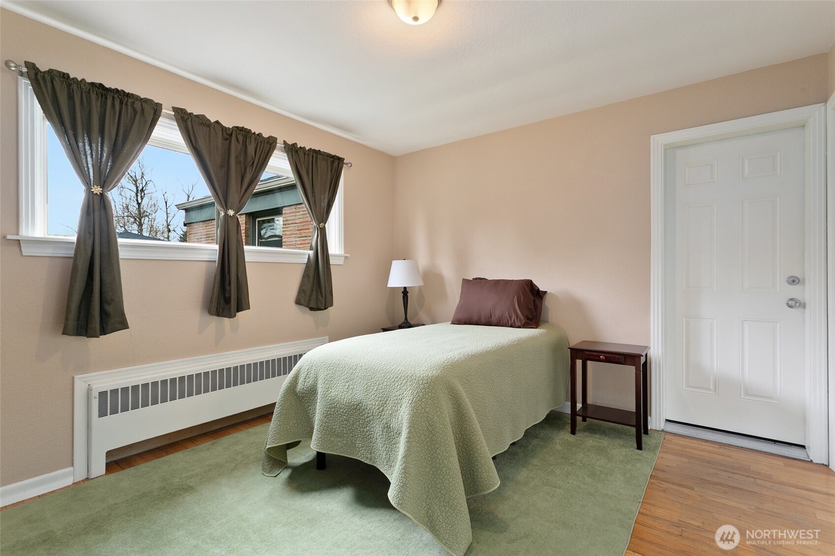 214 J Street NE, Auburn, WA 98002