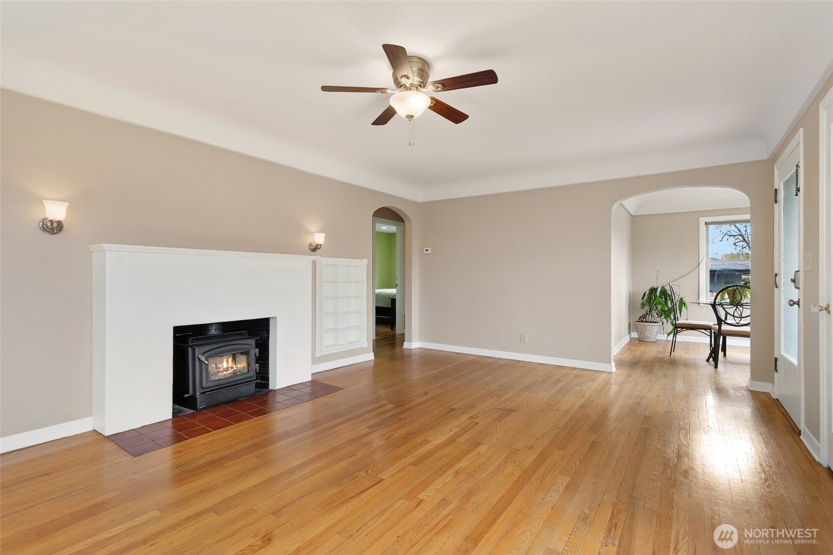 214 J Street NE, Auburn, WA 98002