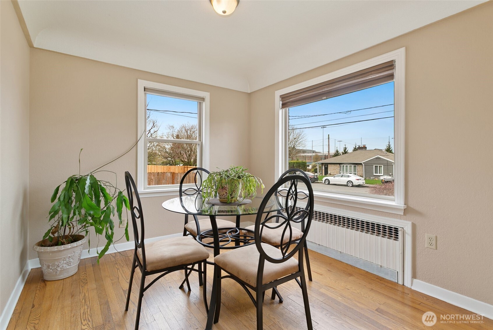 214 J Street NE, Auburn, WA 98002