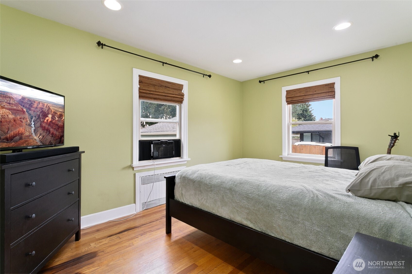 214 J Street NE, Auburn, WA 98002