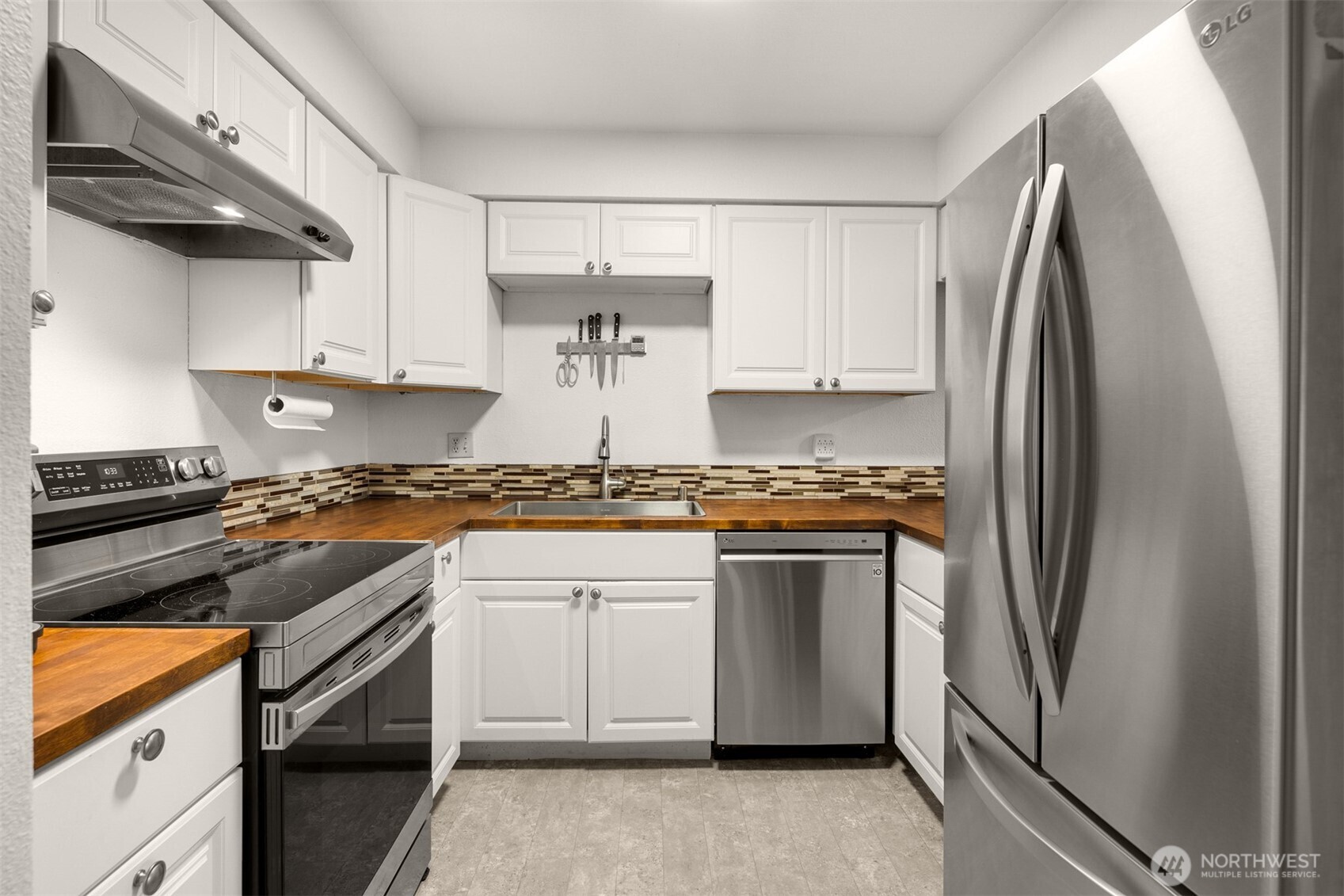 18200 73rd Avenue NE #B103, Kenmore, WA 98028