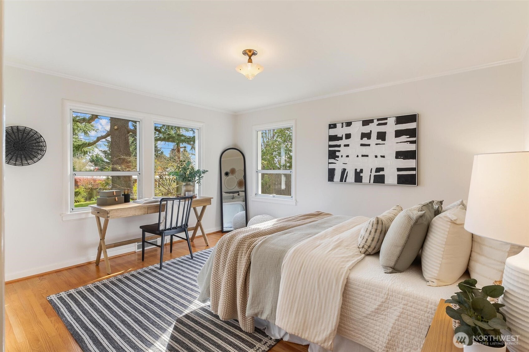 1910 NW 97th Street , Seattle, WA 98117