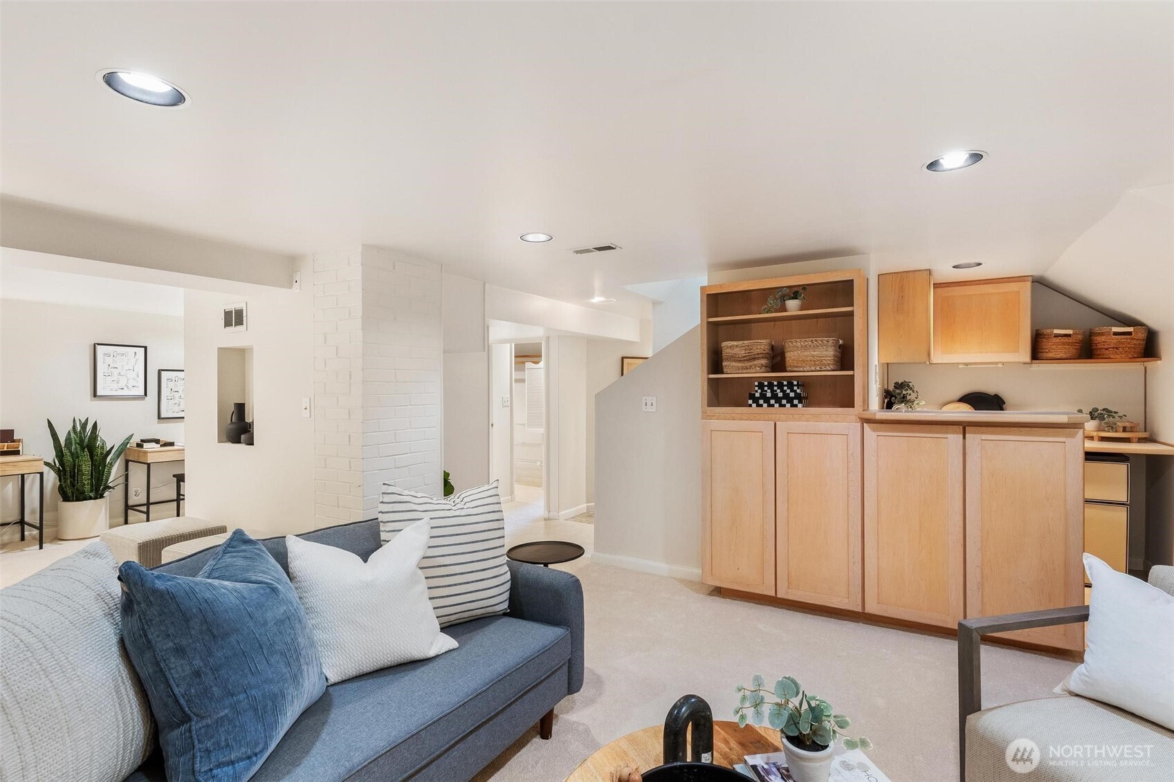 1910 NW 97th Street , Seattle, WA 98117