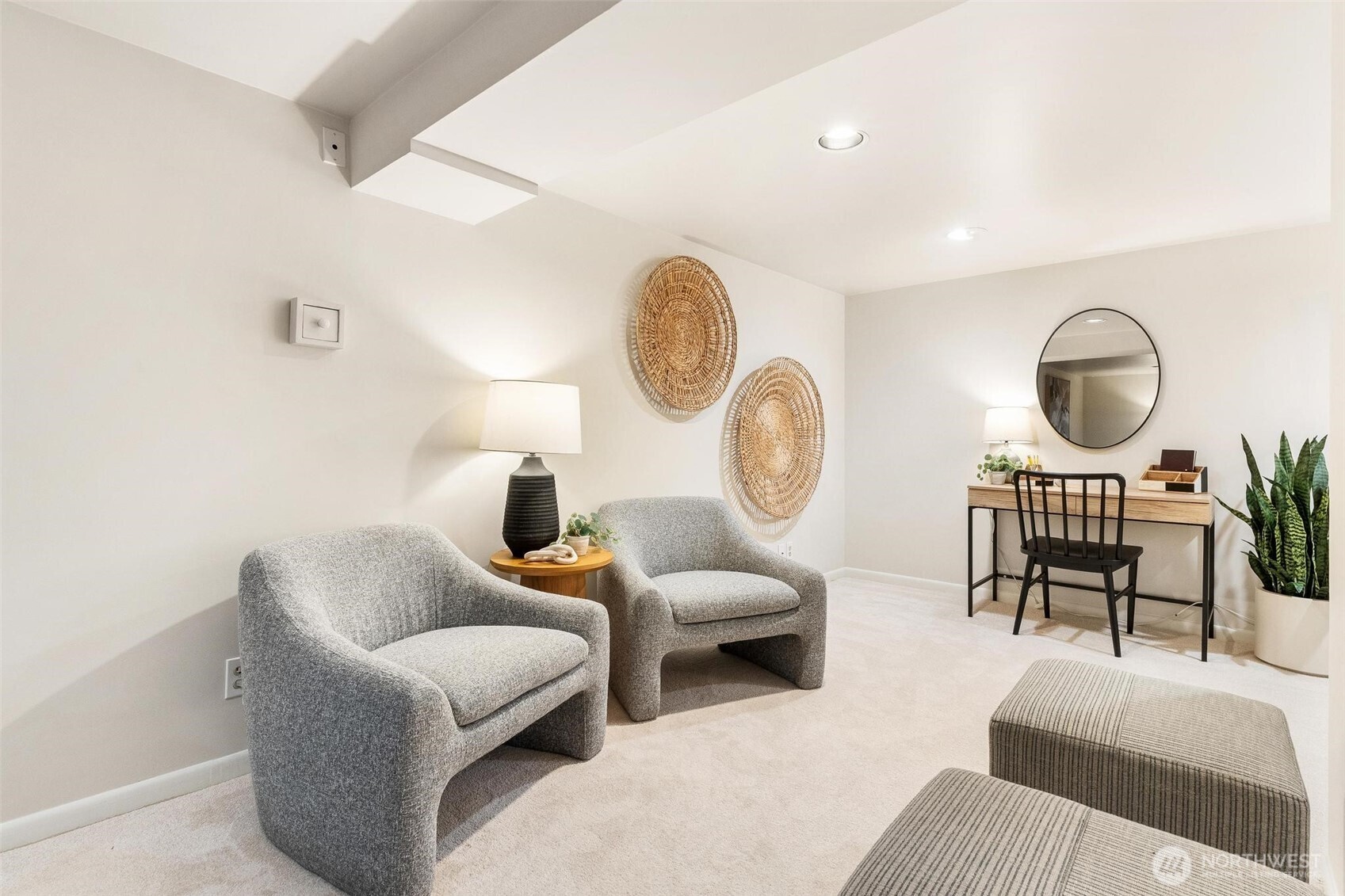 1910 NW 97th Street , Seattle, WA 98117