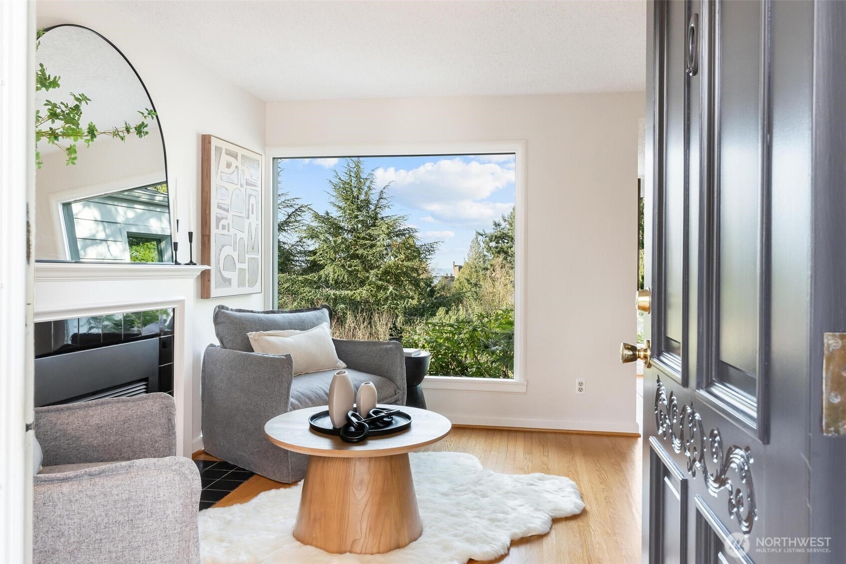 1910 NW 97th Street , Seattle, WA 98117