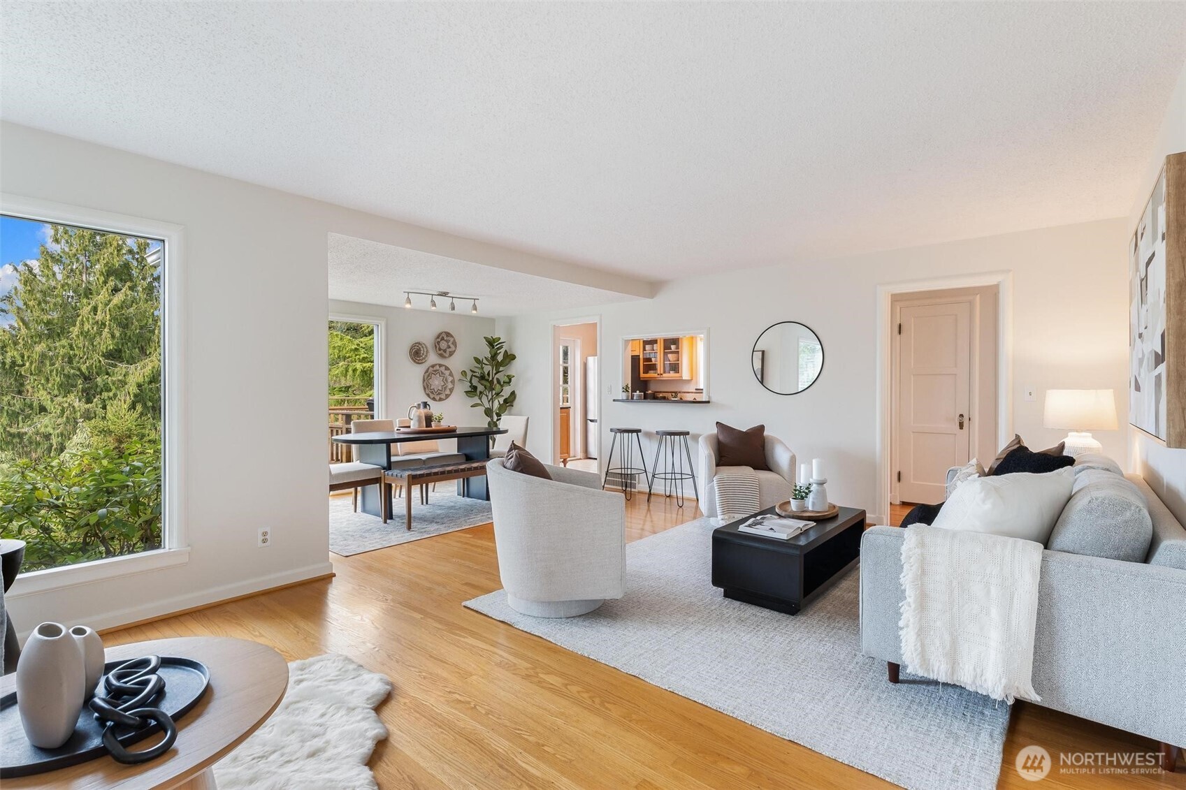 1910 NW 97th Street , Seattle, WA 98117