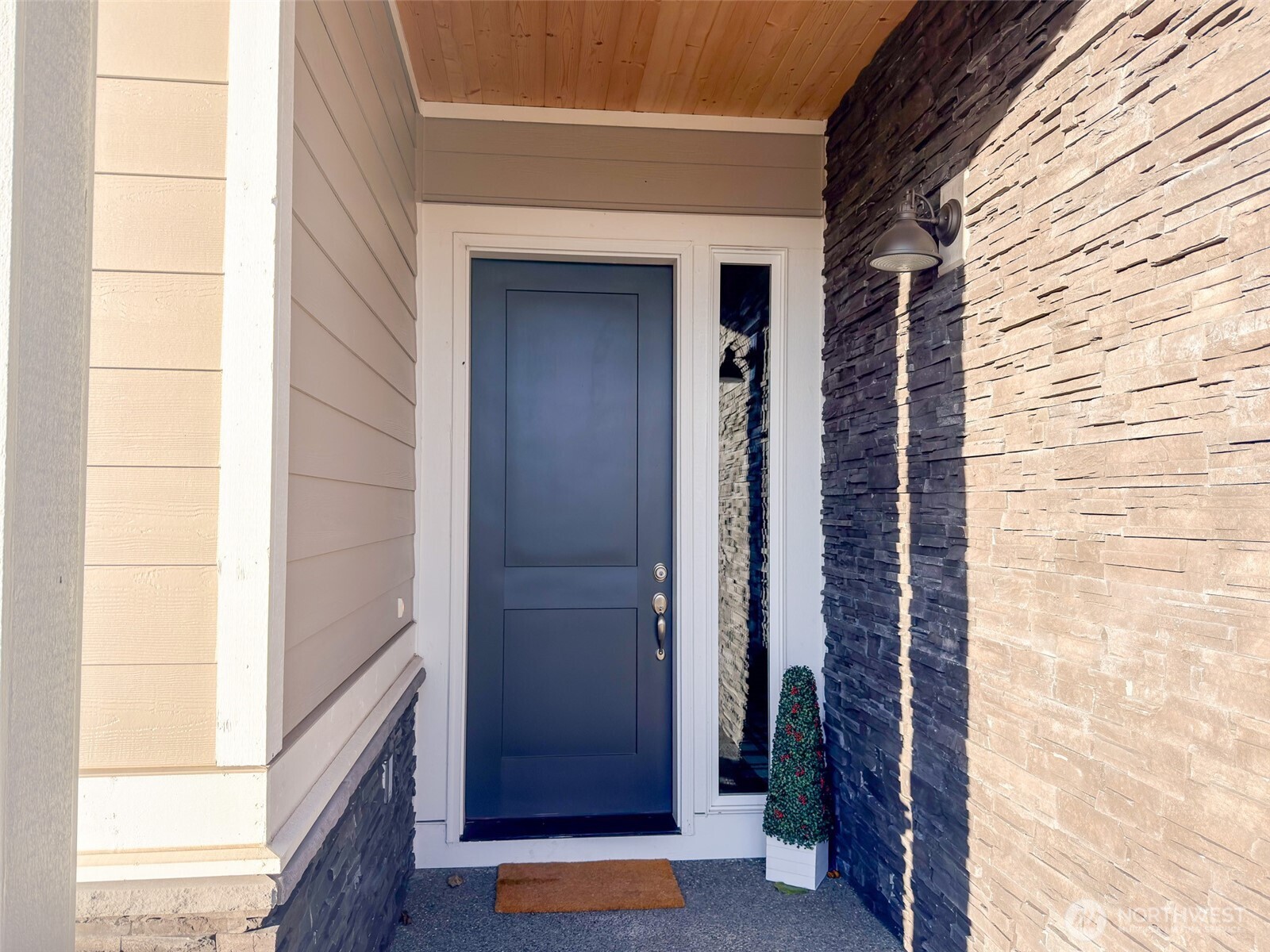 4689 Petrel Street , Port Townsend, WA 98368