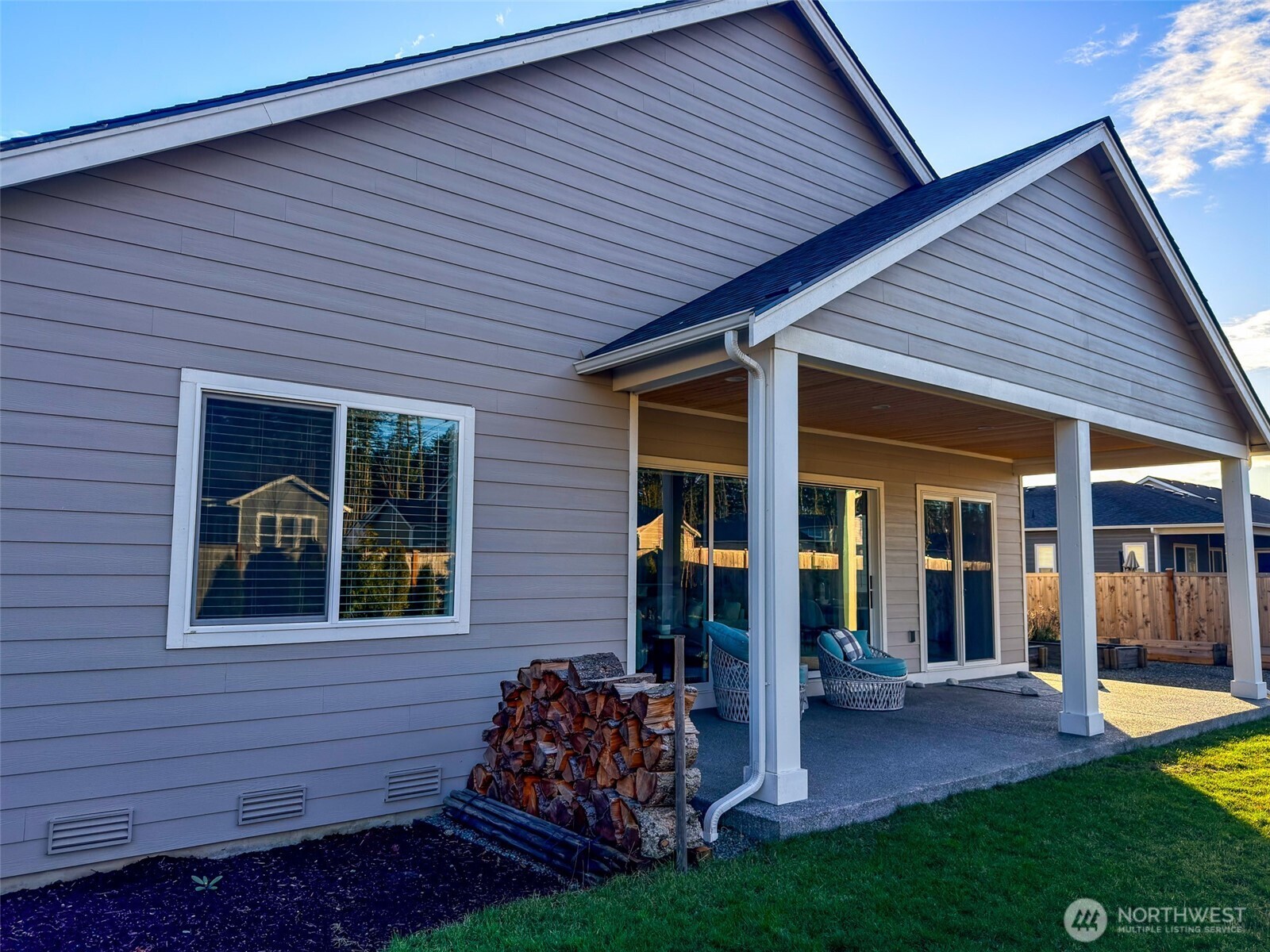 4689 Petrel Street , Port Townsend, WA 98368