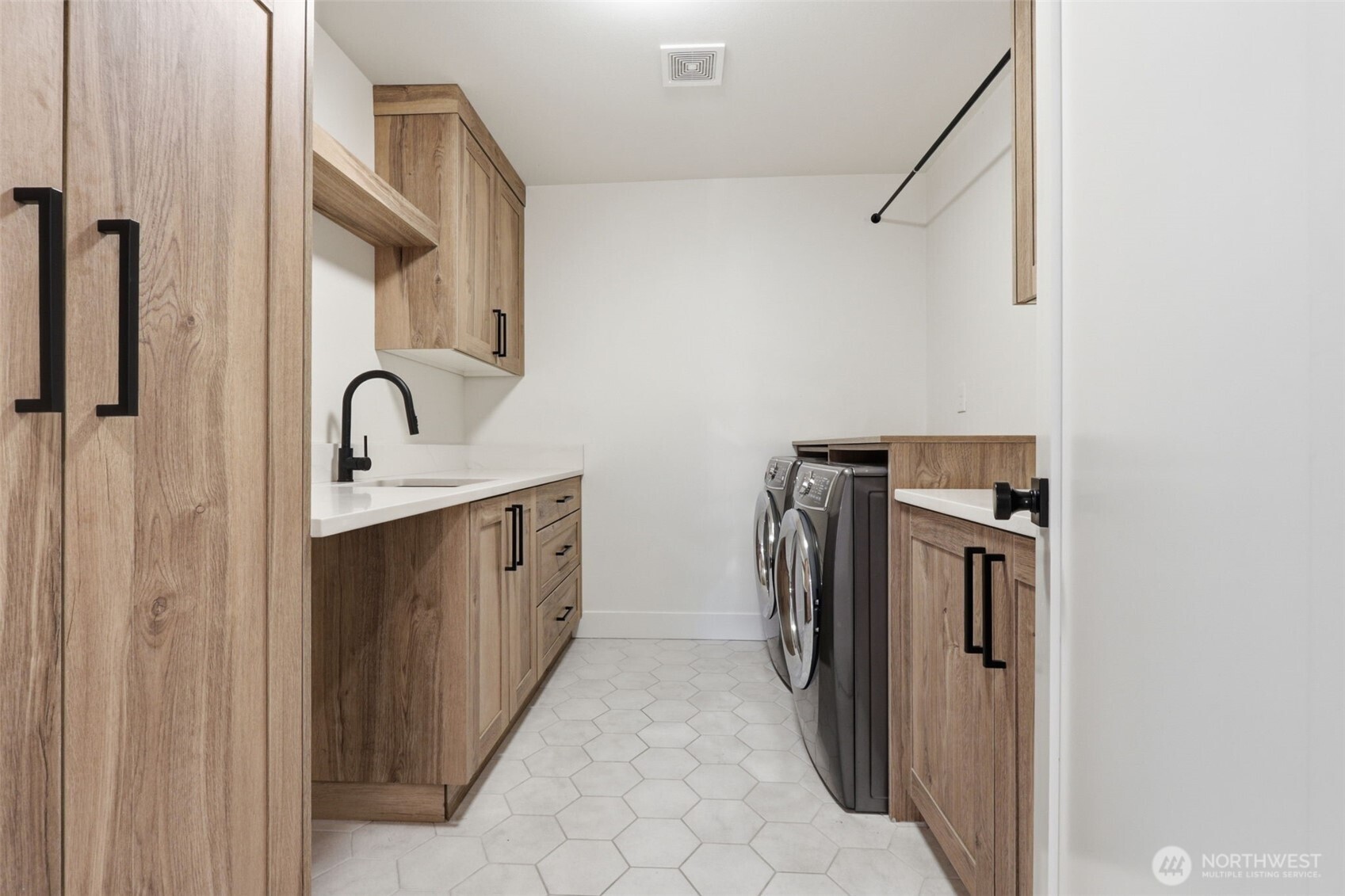 915 NE 146th Street , Vancouver, WA 98685