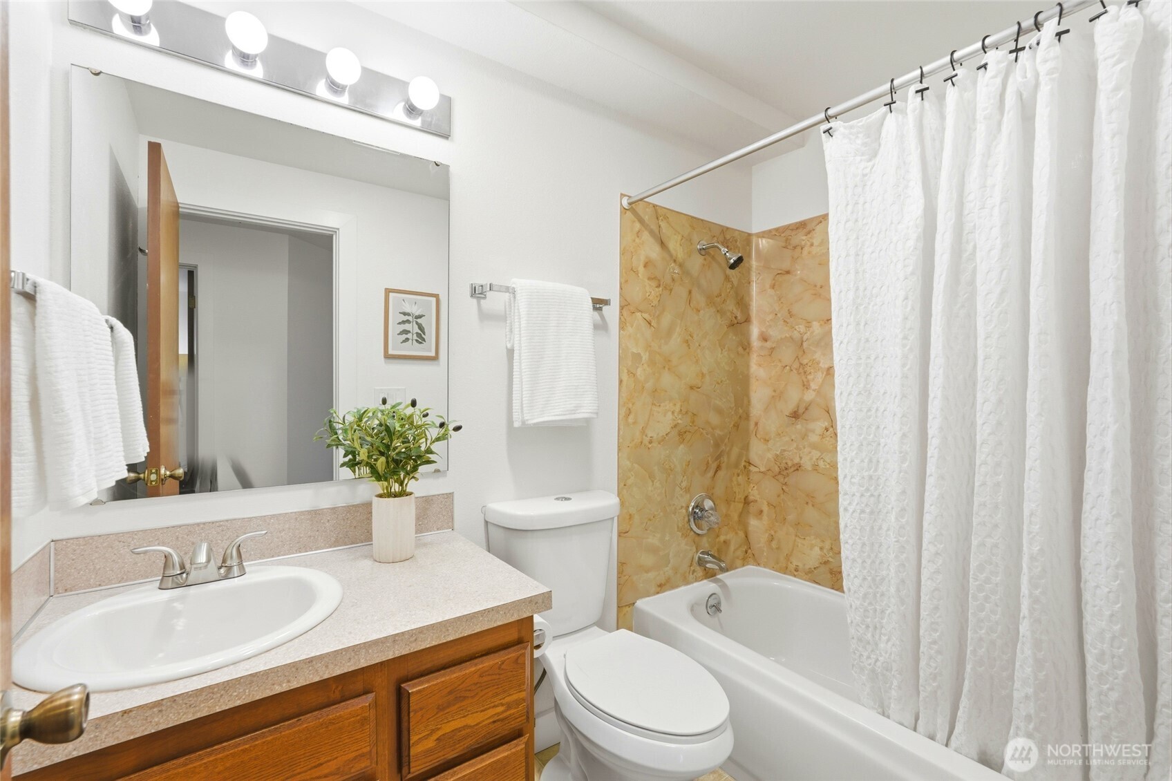 8501 12th Avenue NW ##107, Seattle, WA 98117