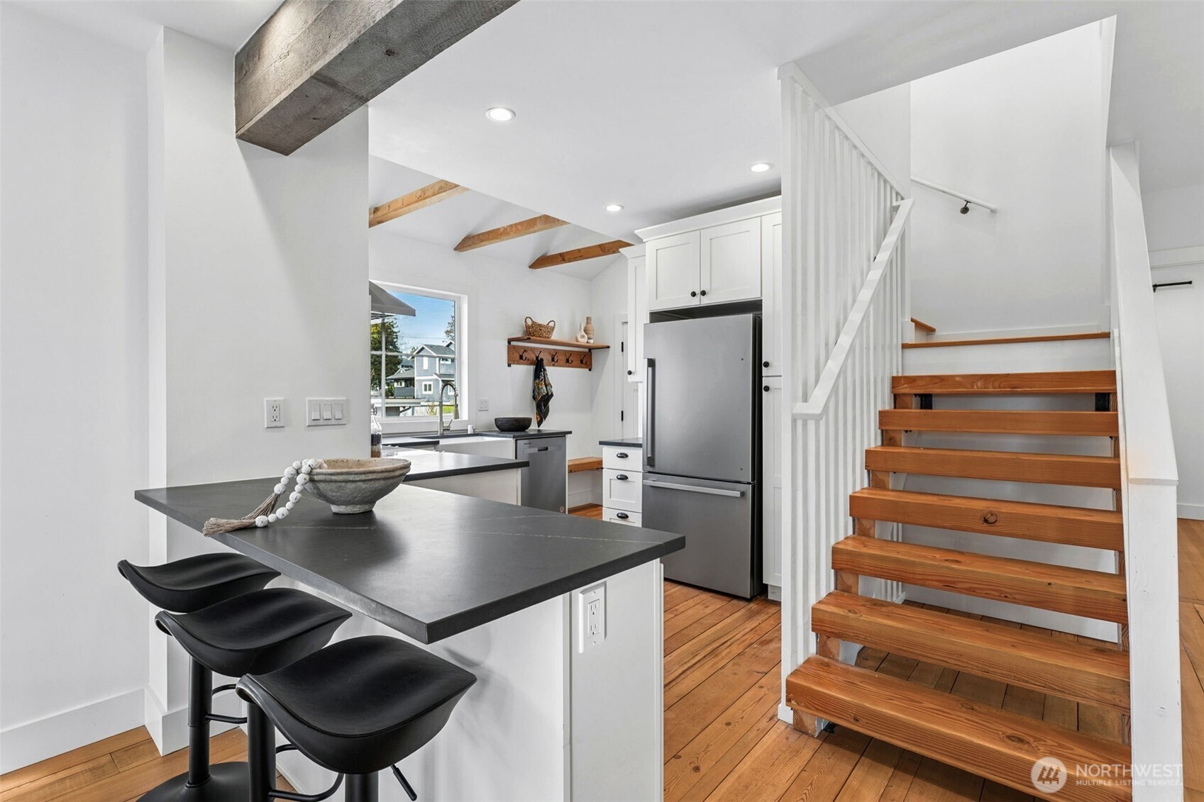 6010 49th Avenue SW, Seattle, WA 98136