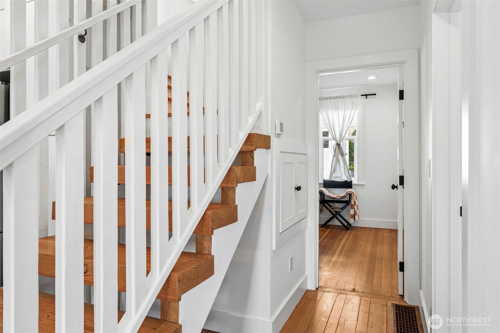 6010 49th Avenue SW, Seattle, WA 98136