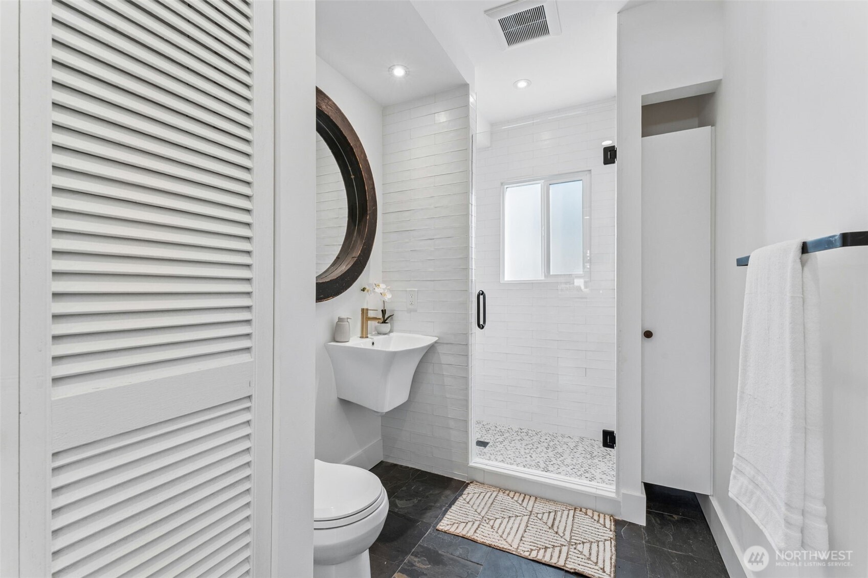 6010 49th Avenue SW, Seattle, WA 98136