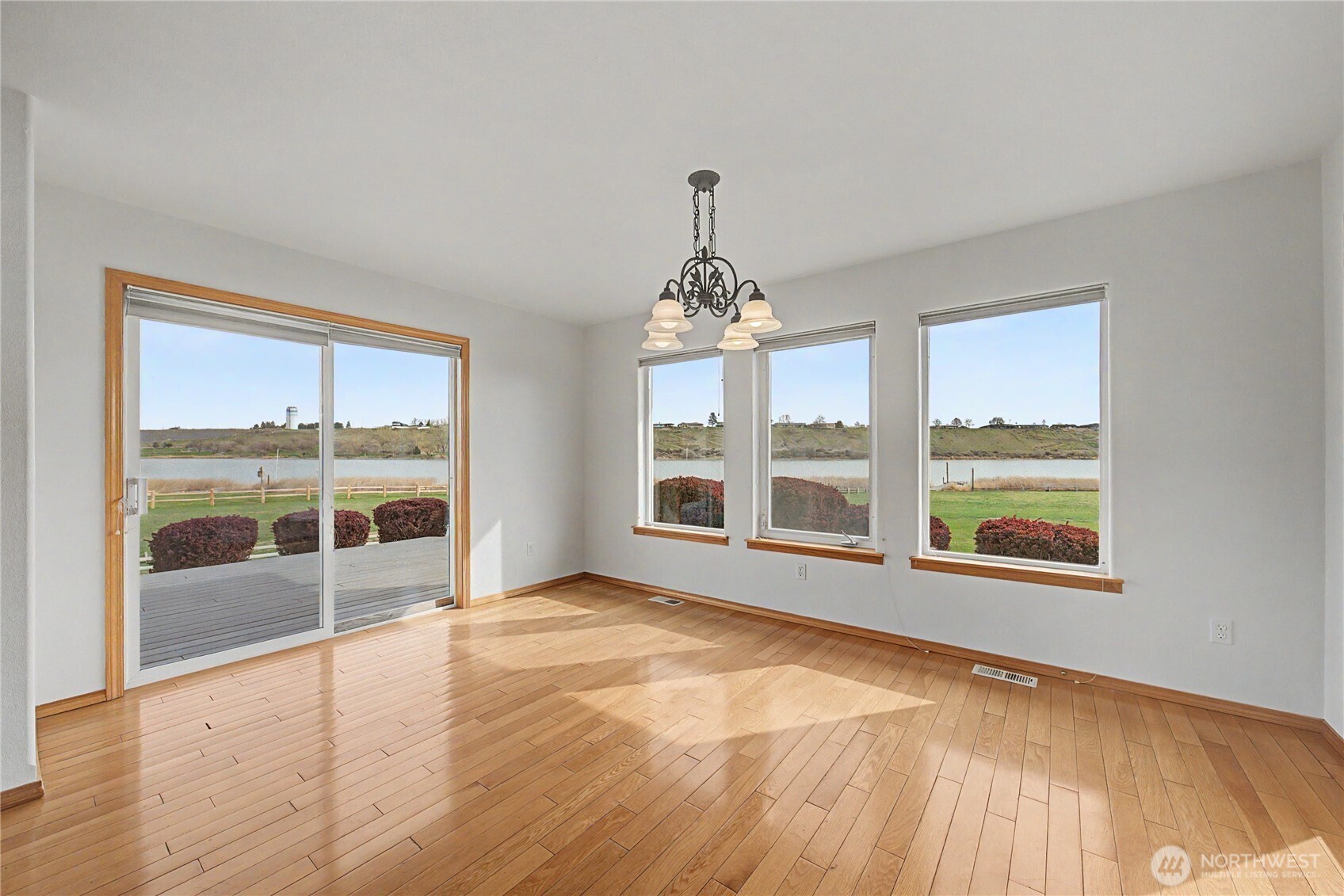 3103 NE Meadowlark Lane , Moses Lake, WA 98837