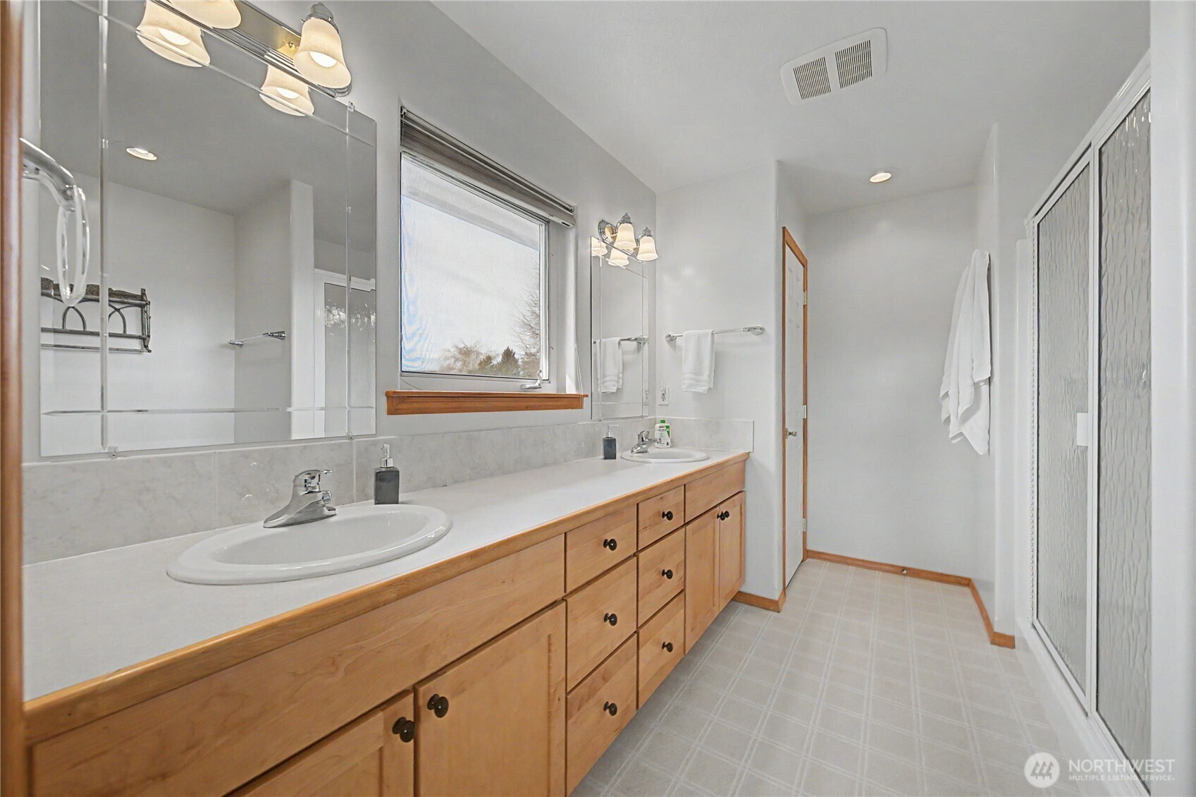 3103 NE Meadowlark Lane , Moses Lake, WA 98837