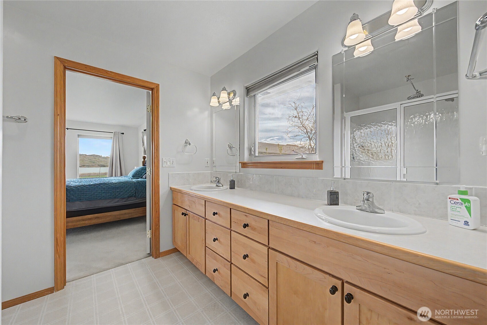 3103 NE Meadowlark Lane , Moses Lake, WA 98837