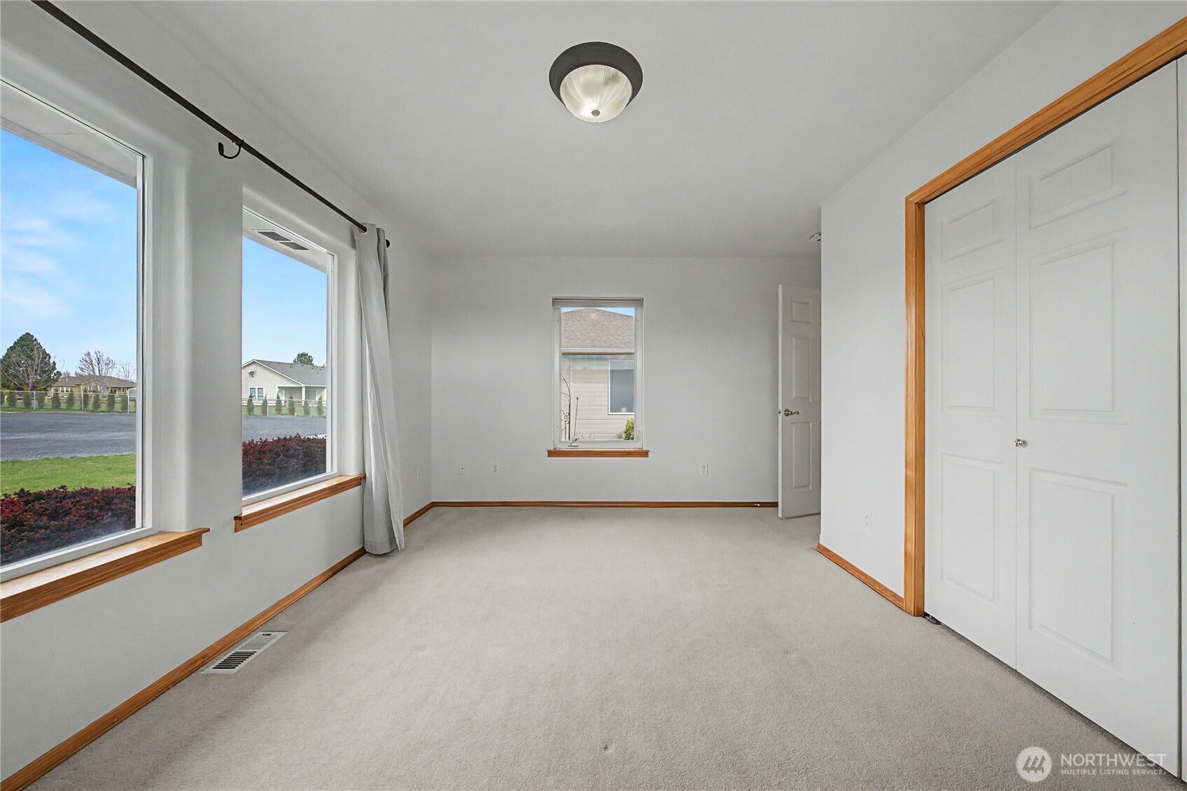 3103 NE Meadowlark Lane , Moses Lake, WA 98837