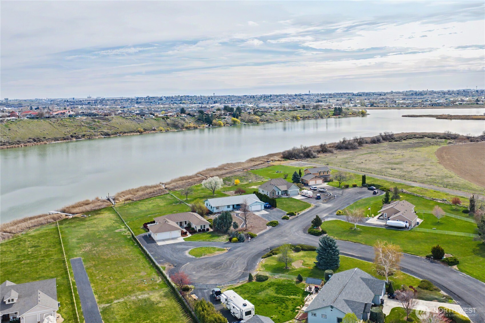 3103 NE Meadowlark Lane , Moses Lake, WA 98837