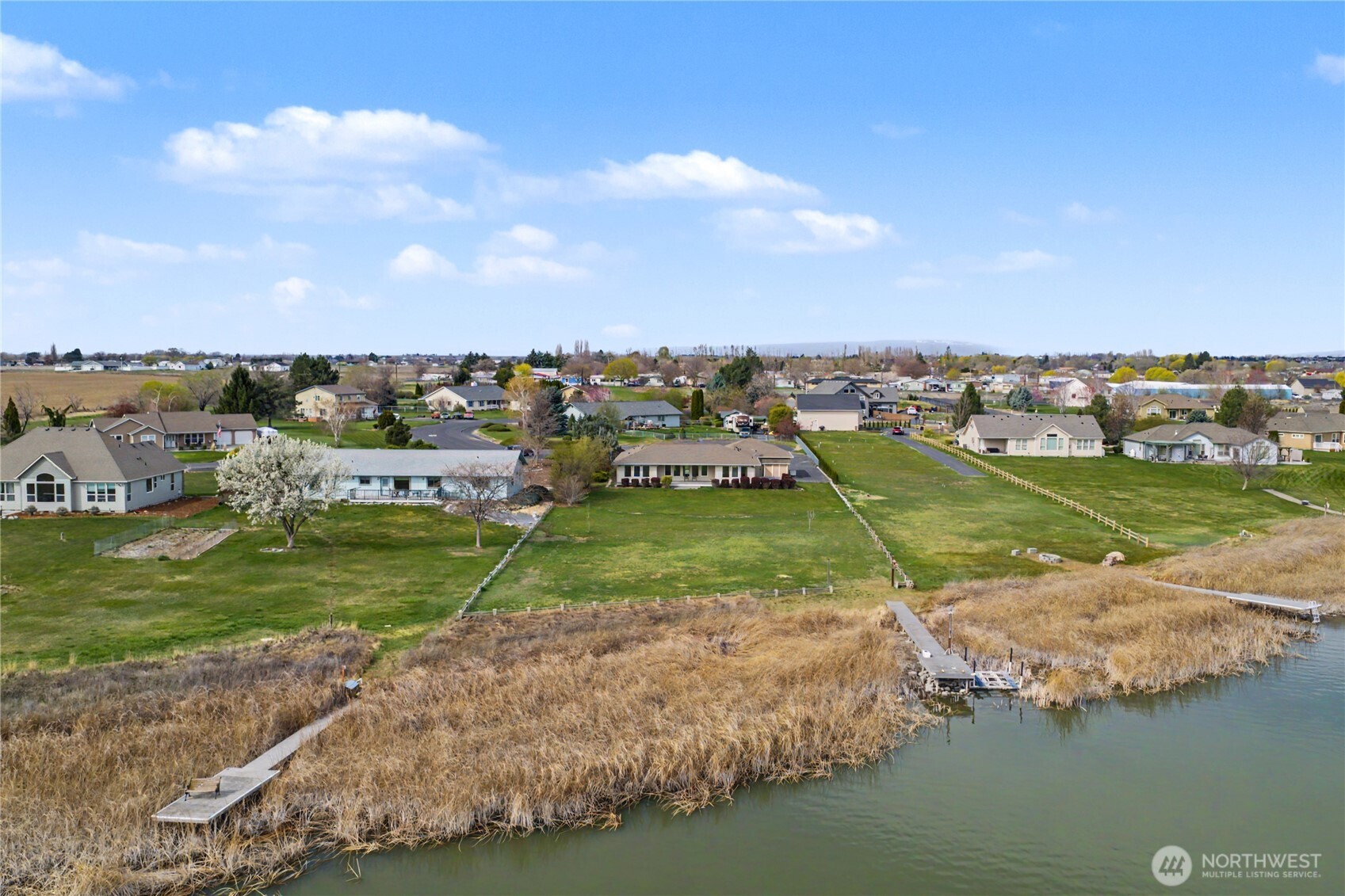 3103 NE Meadowlark Lane , Moses Lake, WA 98837