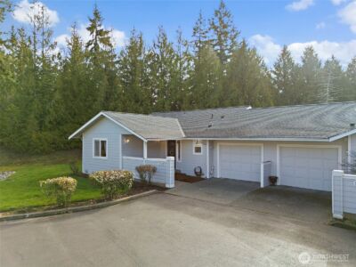 923 NW Leisure Ln , Bremerton, WA 98311