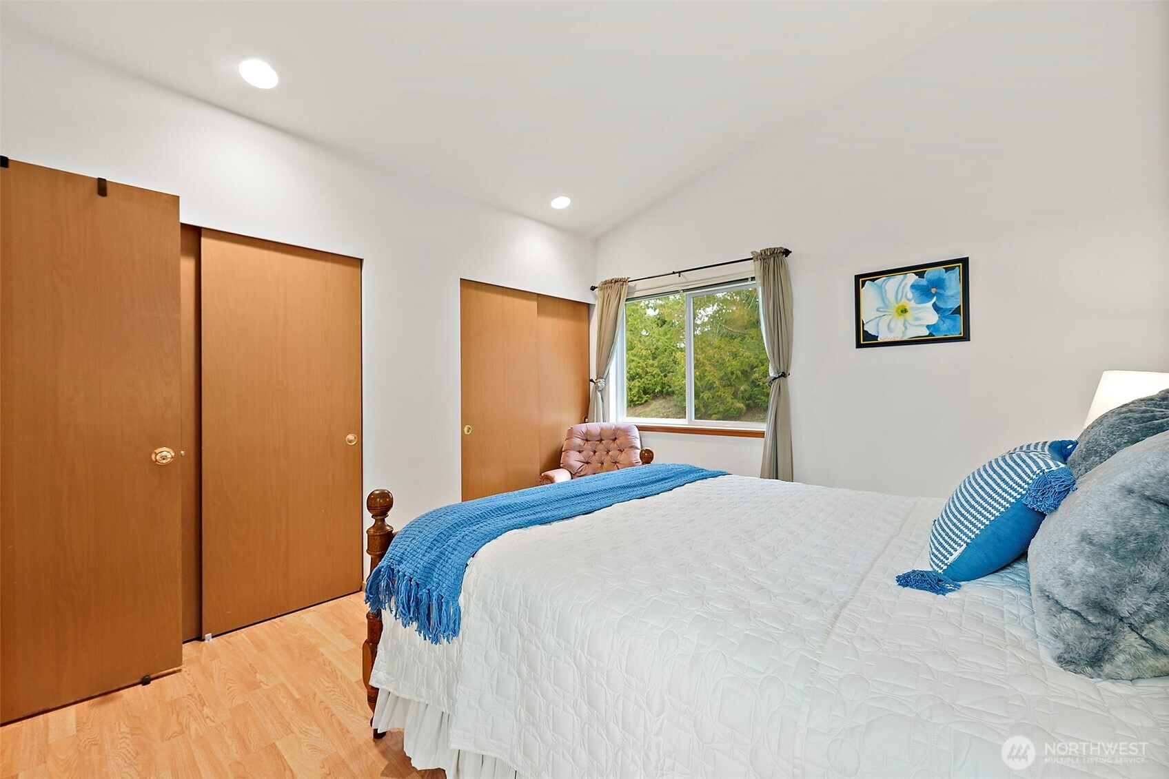923 NW Leisure Ln , Bremerton, WA 98311