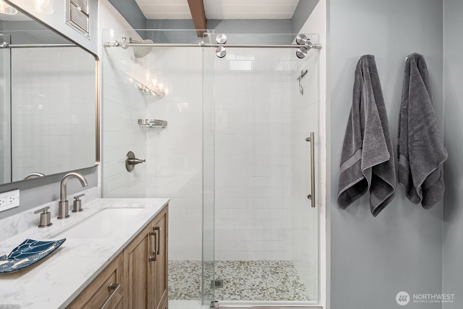 16623 Sylvester Road SW, Burien, WA 98166