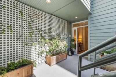 2349 Harbor Avenue SW #701, Seattle, WA 98126 - Photo 1