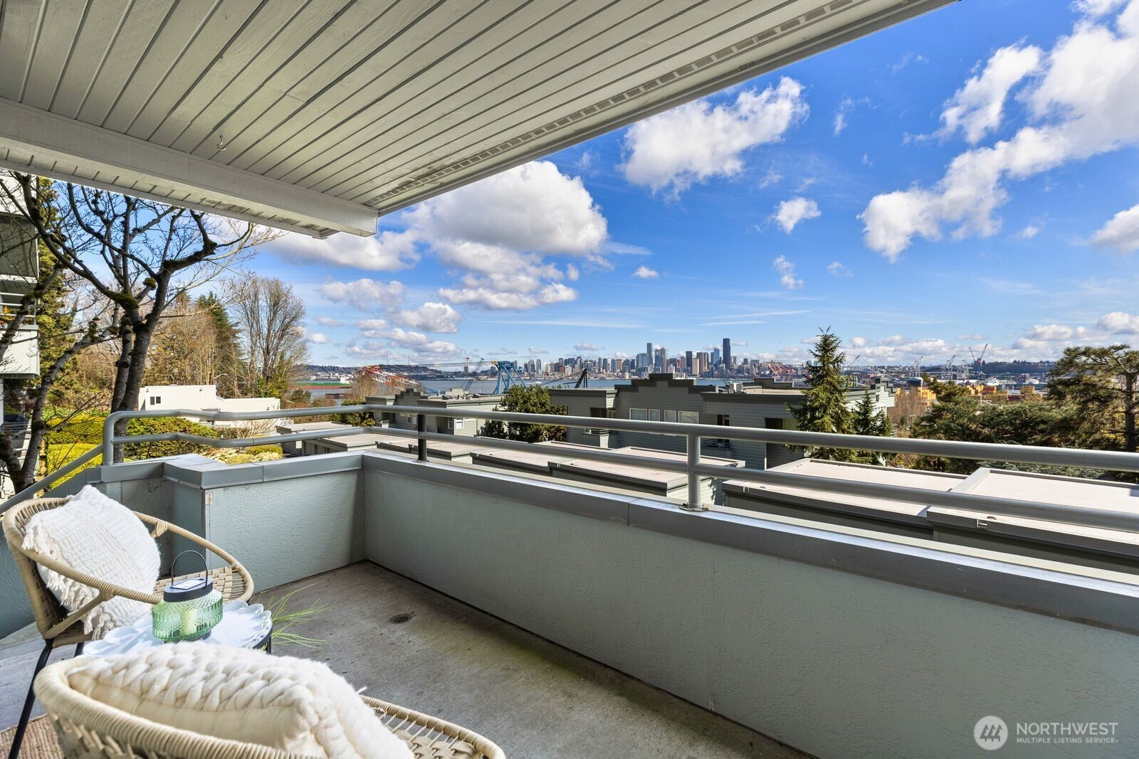 2349 Harbor Avenue SW #701, Seattle, WA 98126