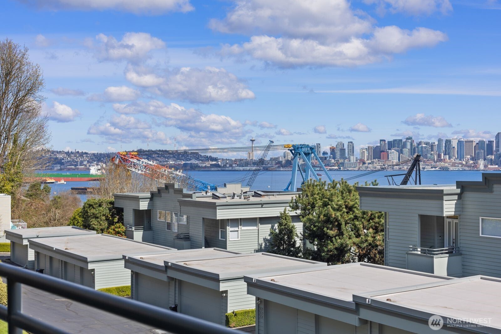 2349 Harbor Avenue SW #701, Seattle, WA 98126