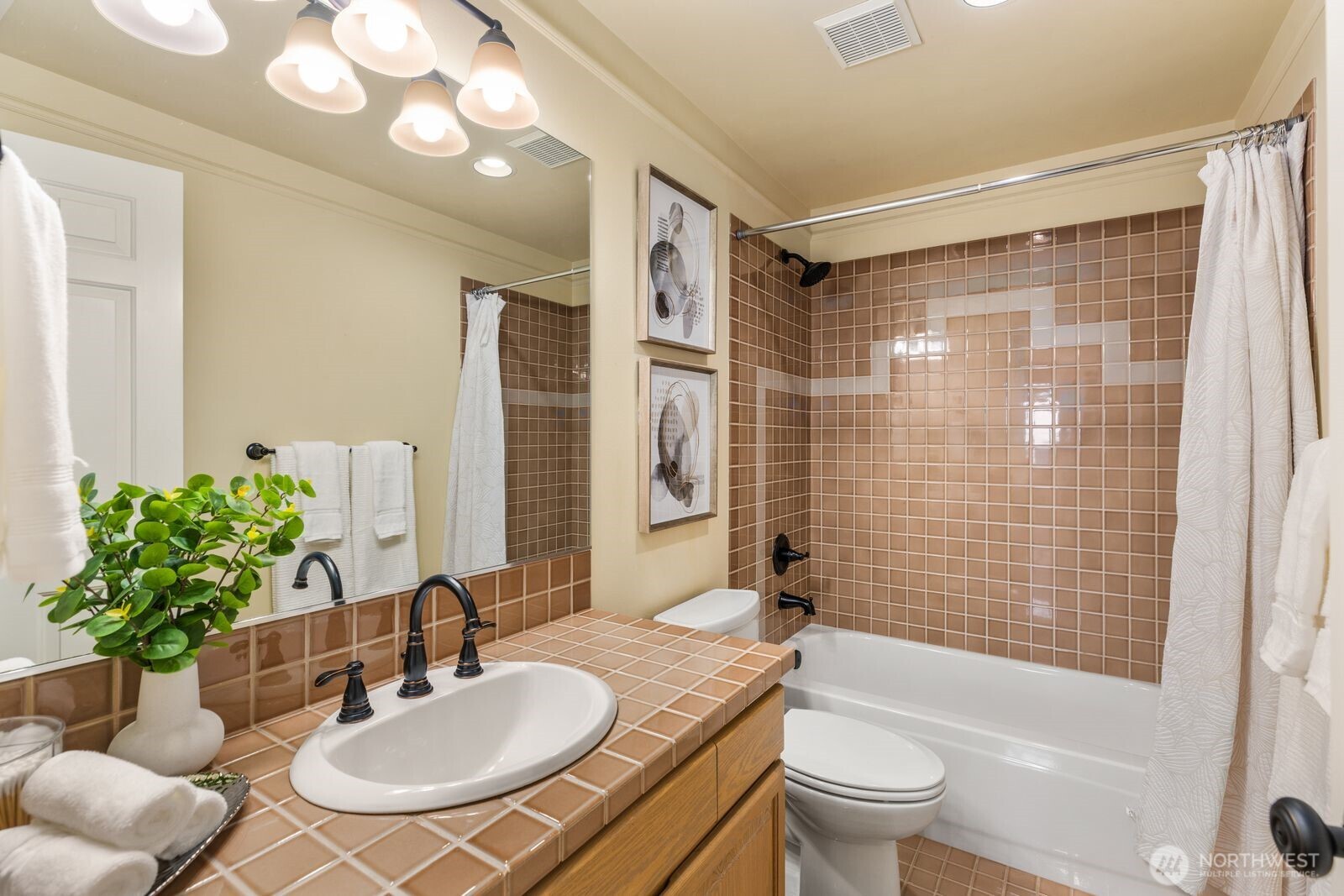 2349 Harbor Avenue SW #701, Seattle, WA 98126