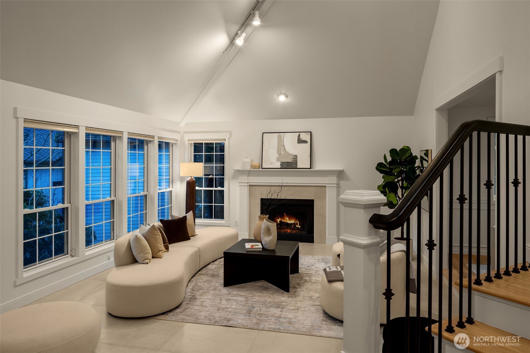 26018 SE 38th Court , Sammamish, WA 98029