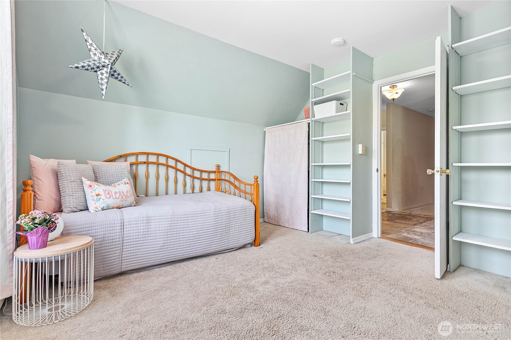 5581 2nd Avenue , Ferndale, WA 98248