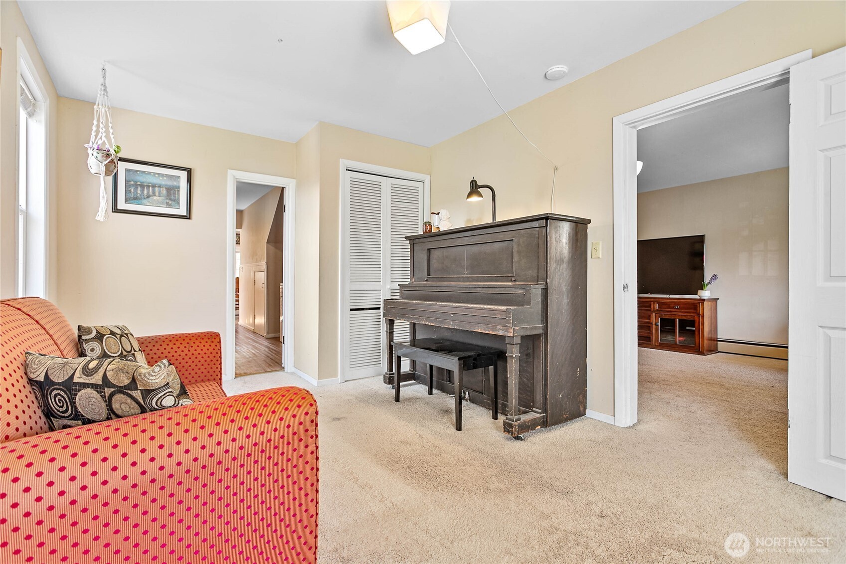5581 2nd Avenue , Ferndale, WA 98248