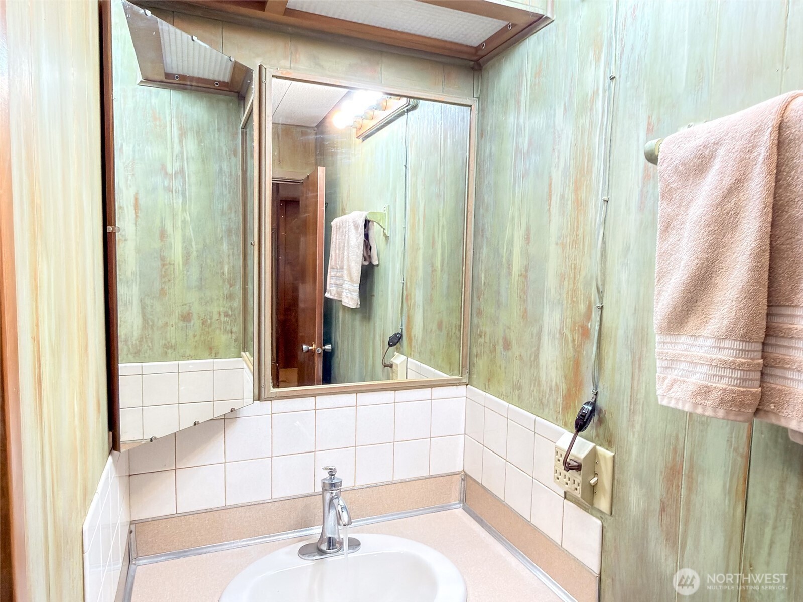 331 7th Avenue , Port Hadlock, WA 98339